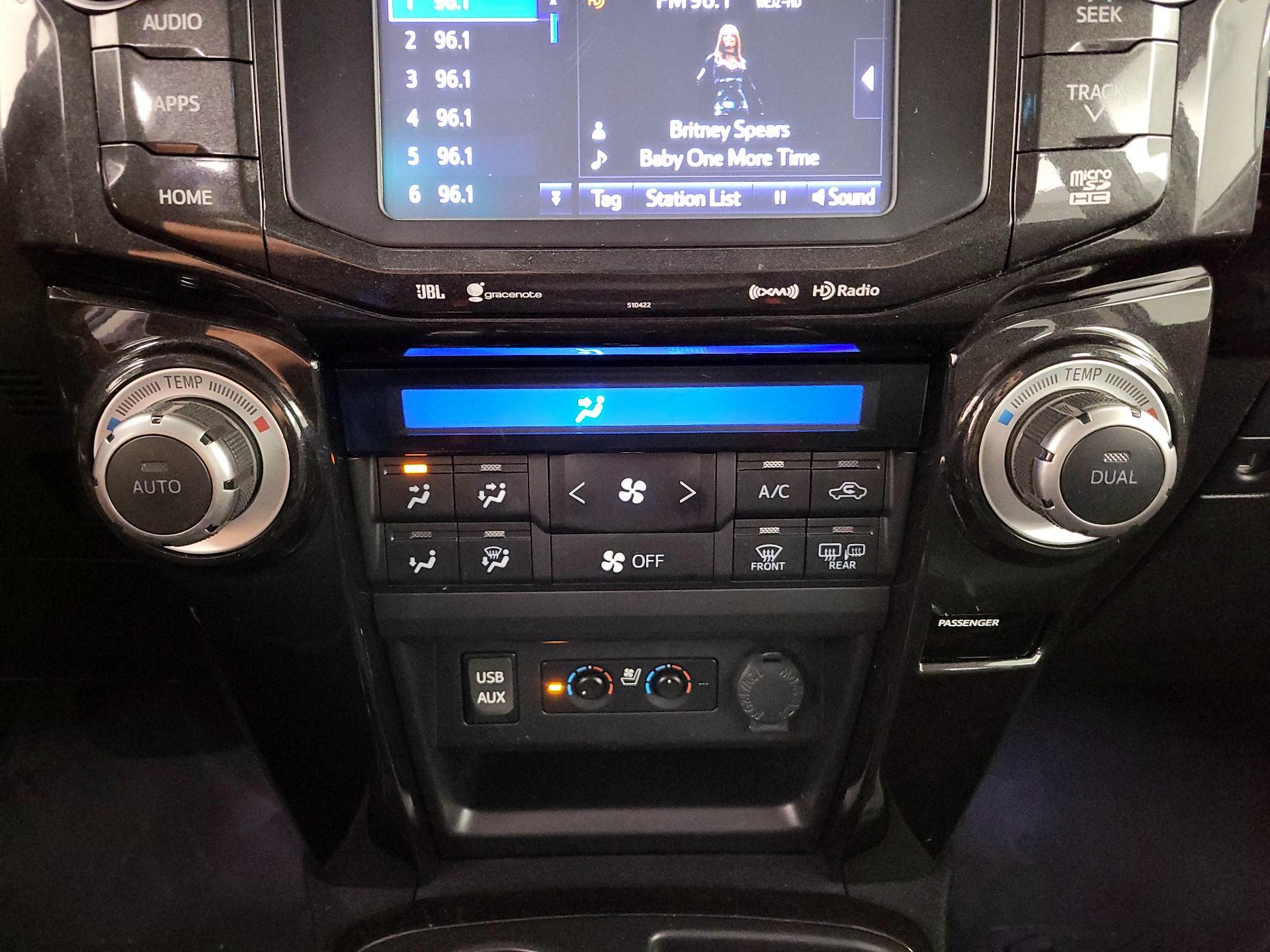 Thumbnail: 2019 Toyota 4Runner - 16