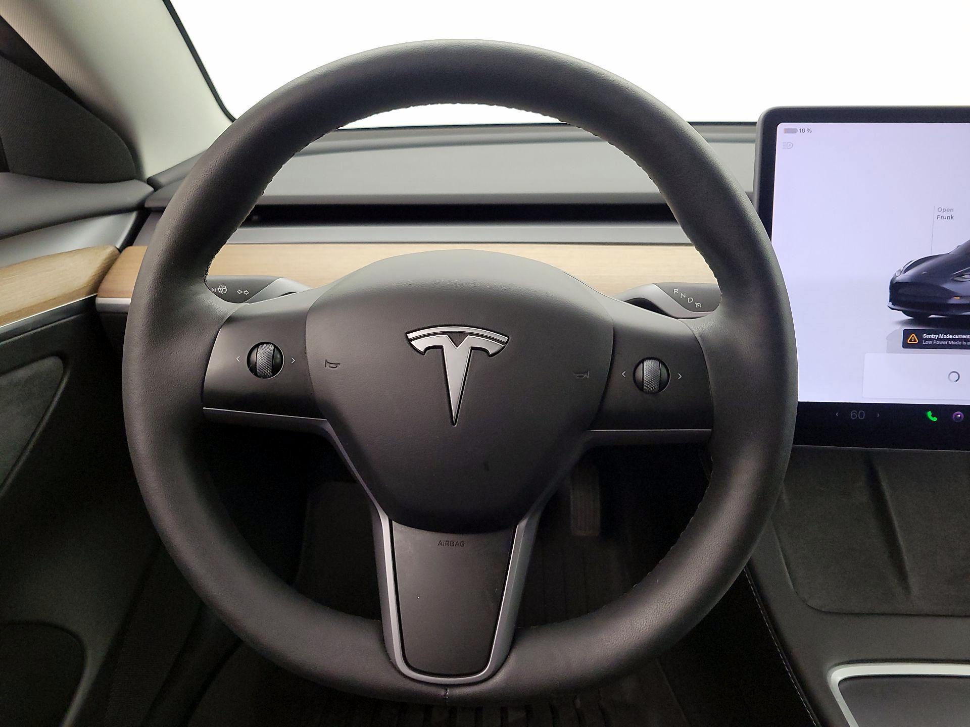 Thumbnail: 2023 Tesla Model 3 - 10