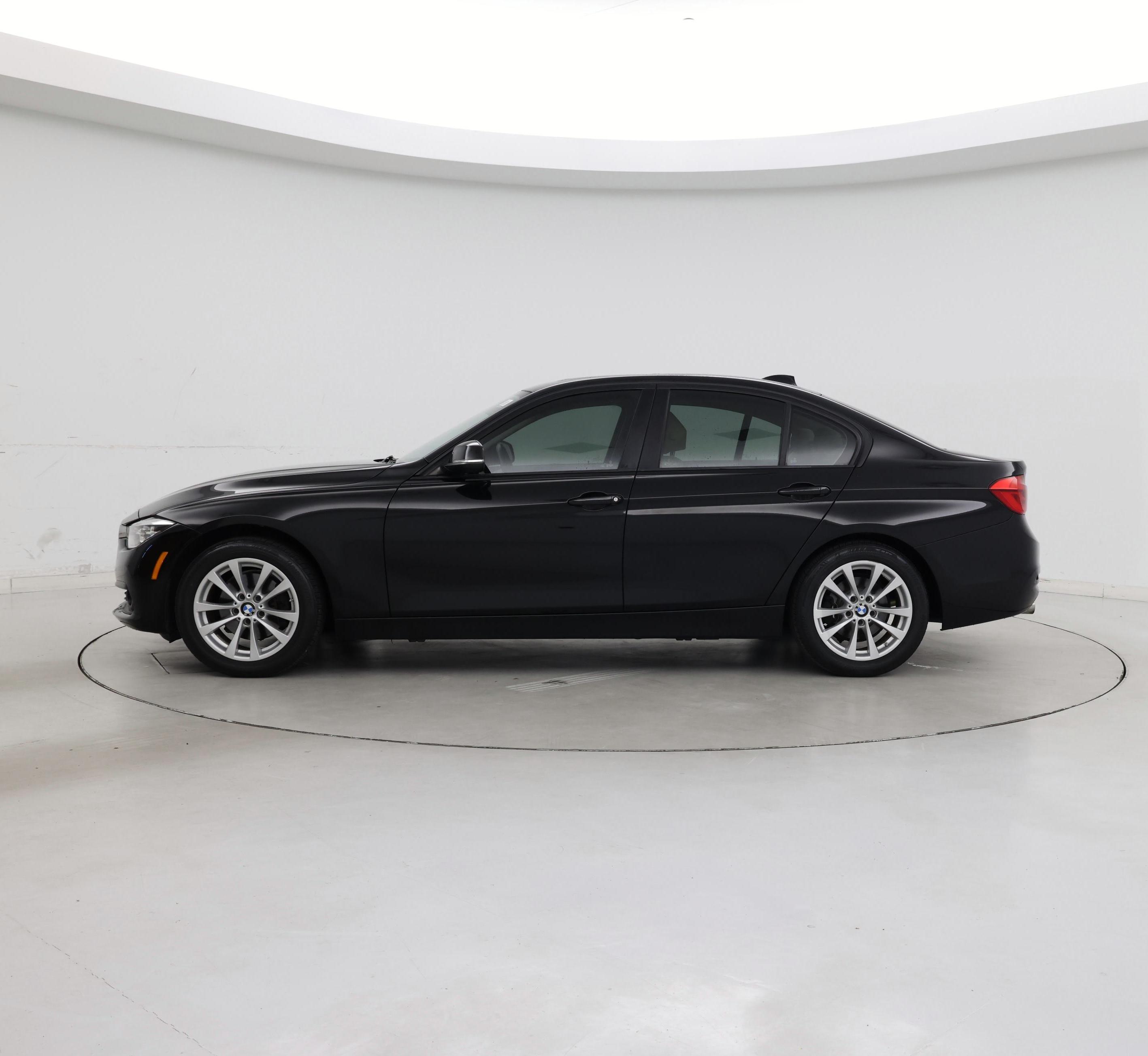 Thumbnail: 2018 BMW 3 Series - 3