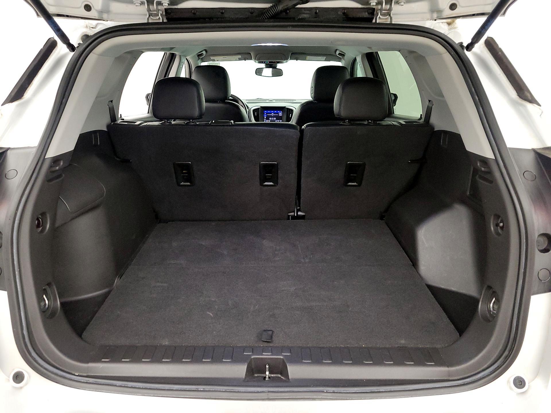 Thumbnail: 2022 GMC Terrain - 20