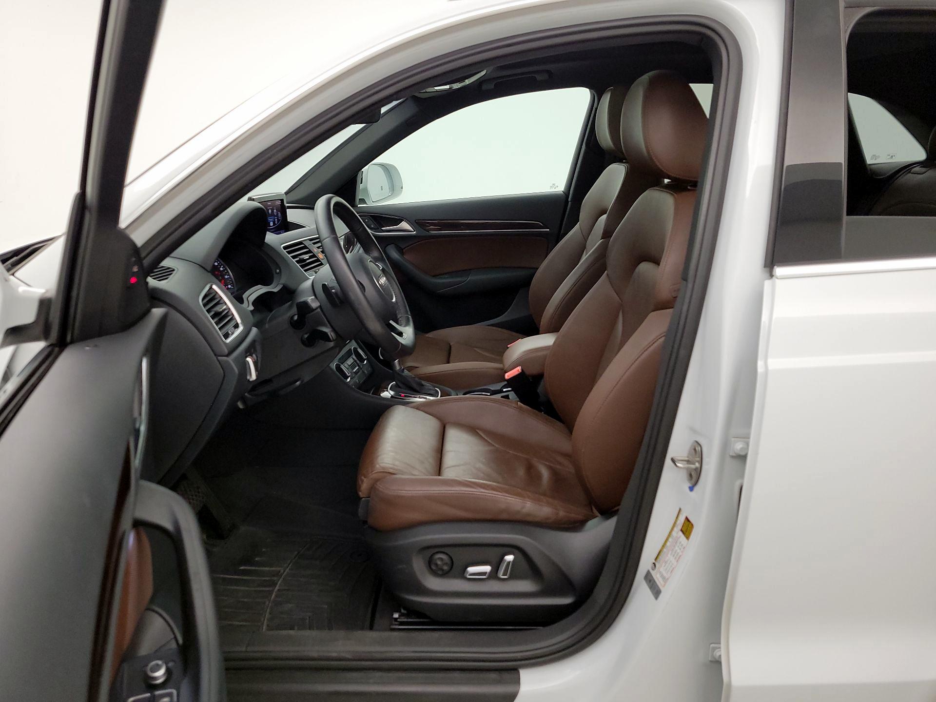 Thumbnail: 2016 Audi Q3 - 11