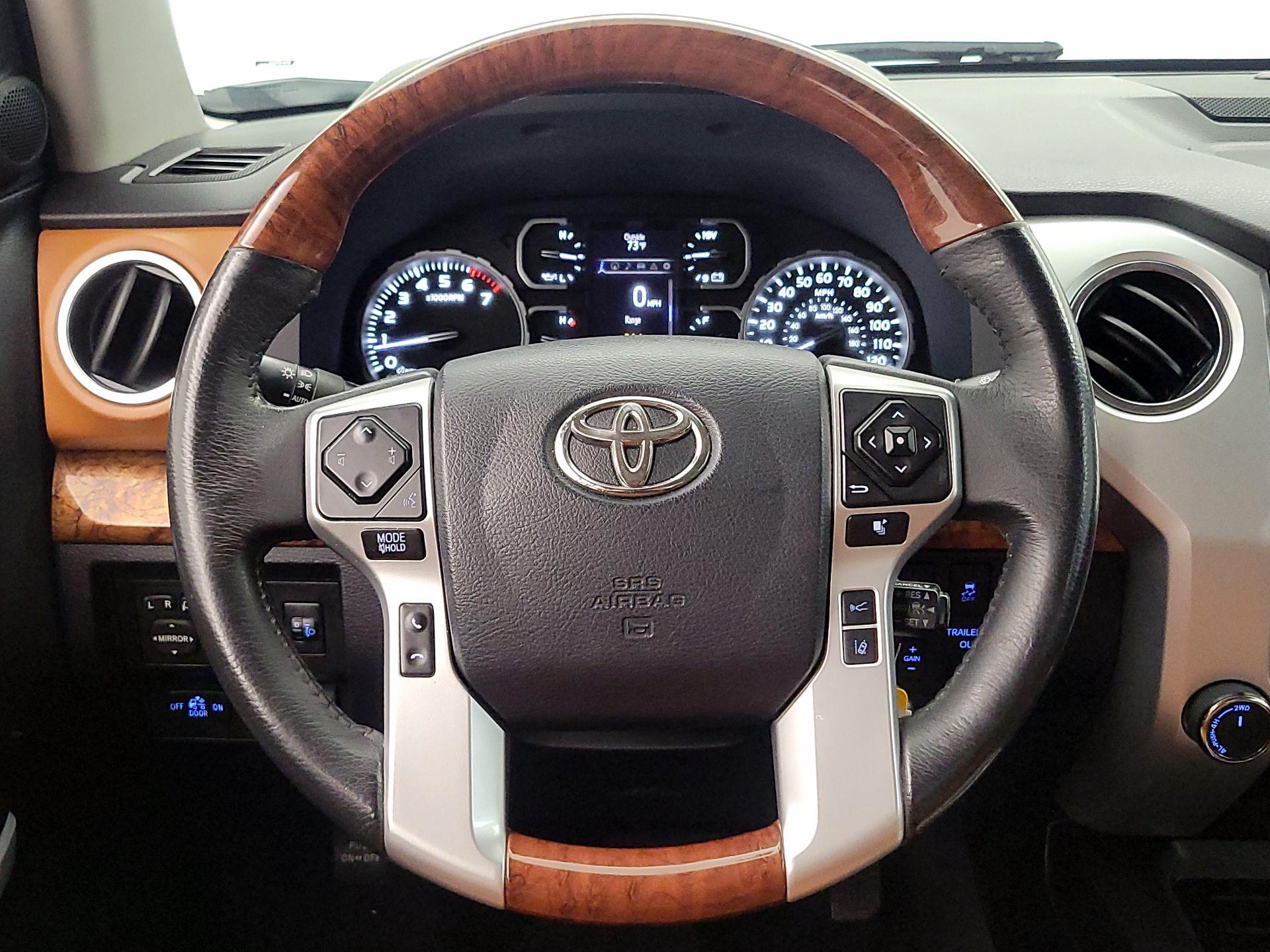 Thumbnail: 2018 Toyota Tundra - 10