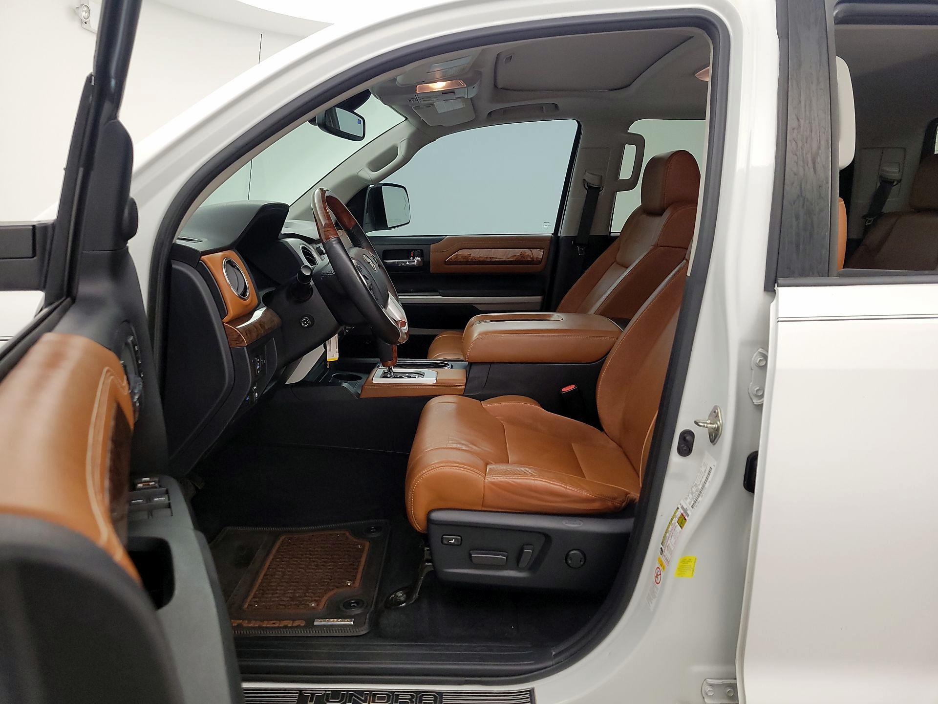 Thumbnail: 2018 Toyota Tundra - 11