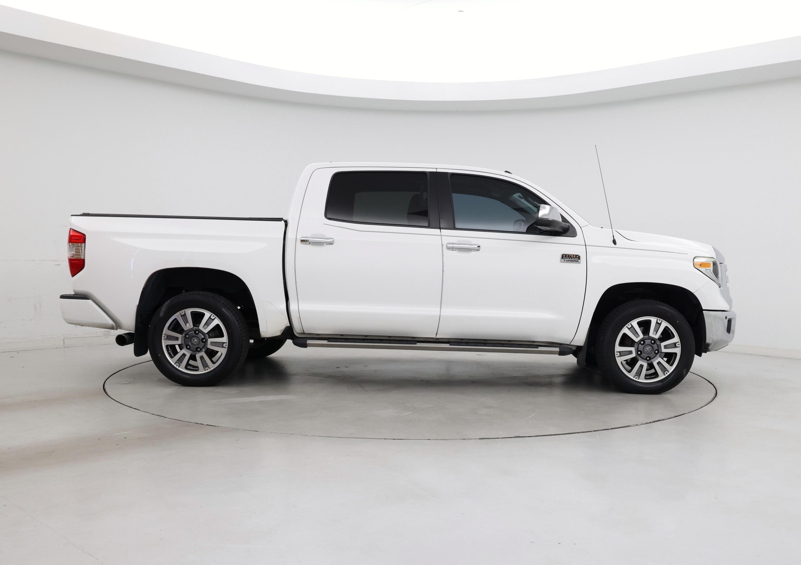 Thumbnail: 2018 Toyota Tundra - 7