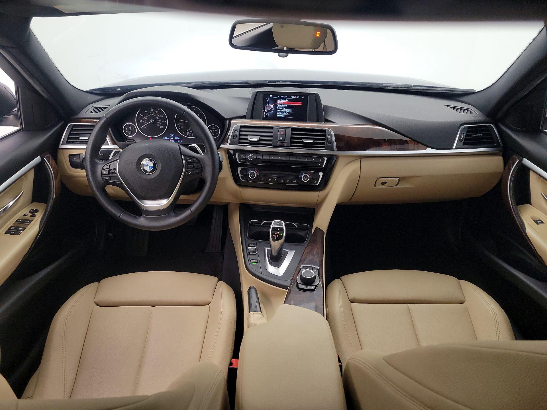 Thumbnail: 2017 BMW 3 Series - 9