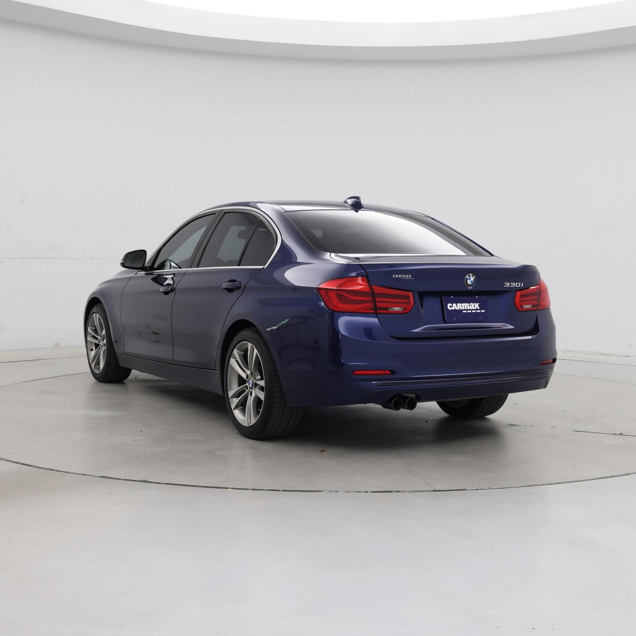 Thumbnail: 2017 BMW 3 Series - 2