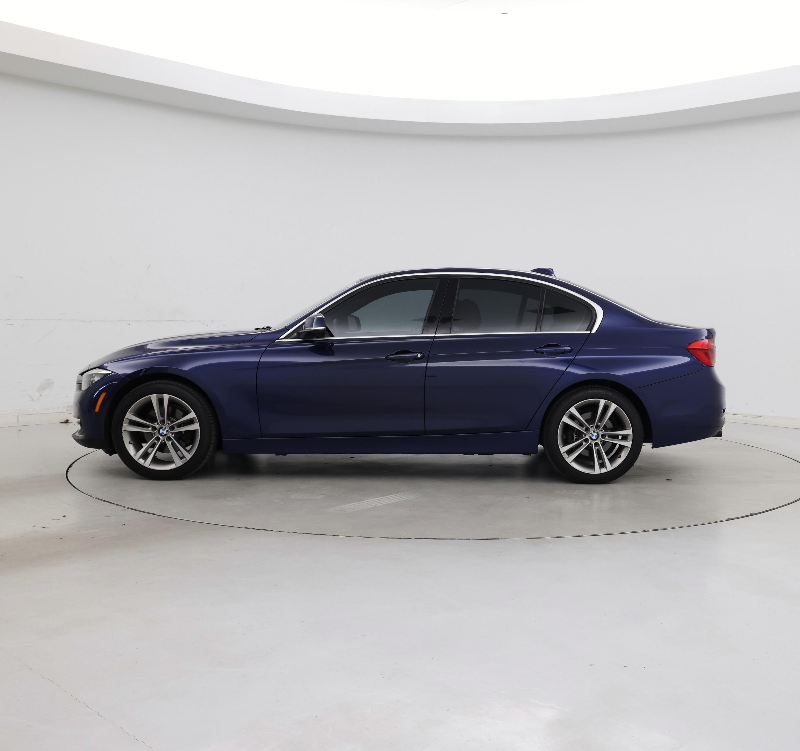 Thumbnail: 2017 BMW 3 Series - 3