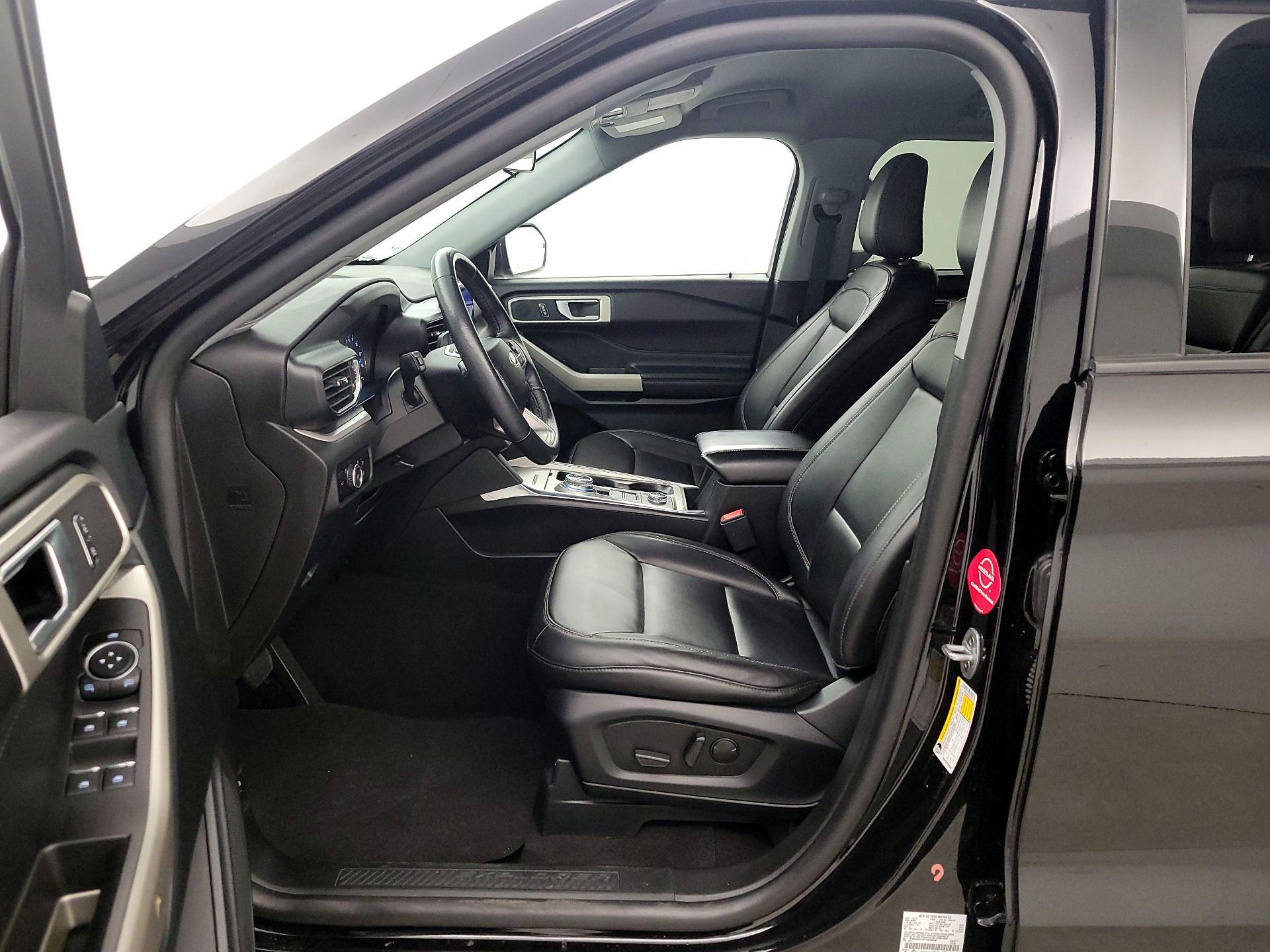 Thumbnail: 2023 Ford Explorer - 11