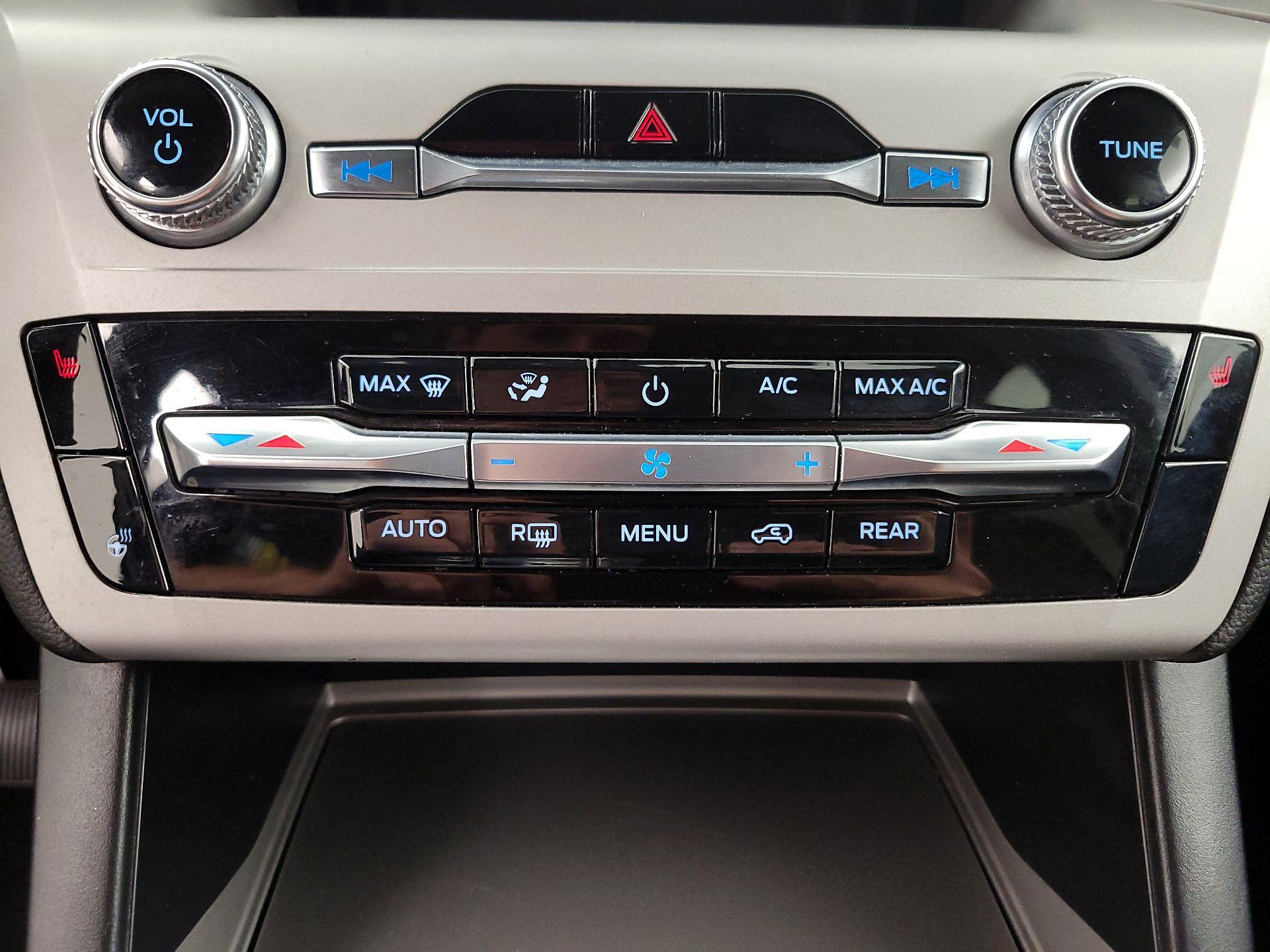 Thumbnail: 2023 Ford Explorer - 16