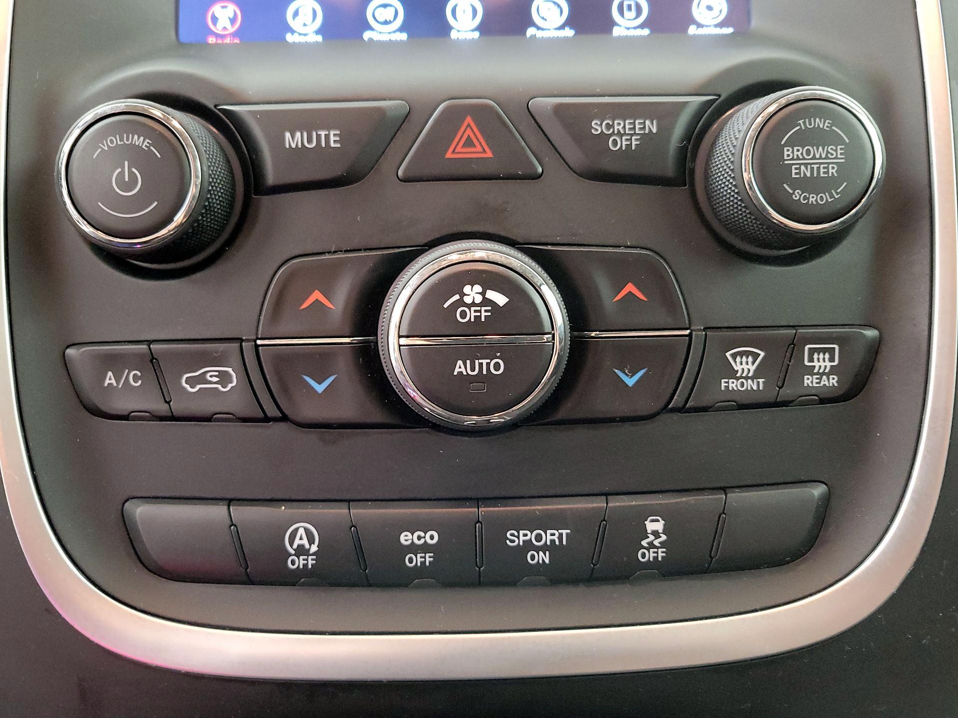 Thumbnail: 2019 Dodge Durango - 16