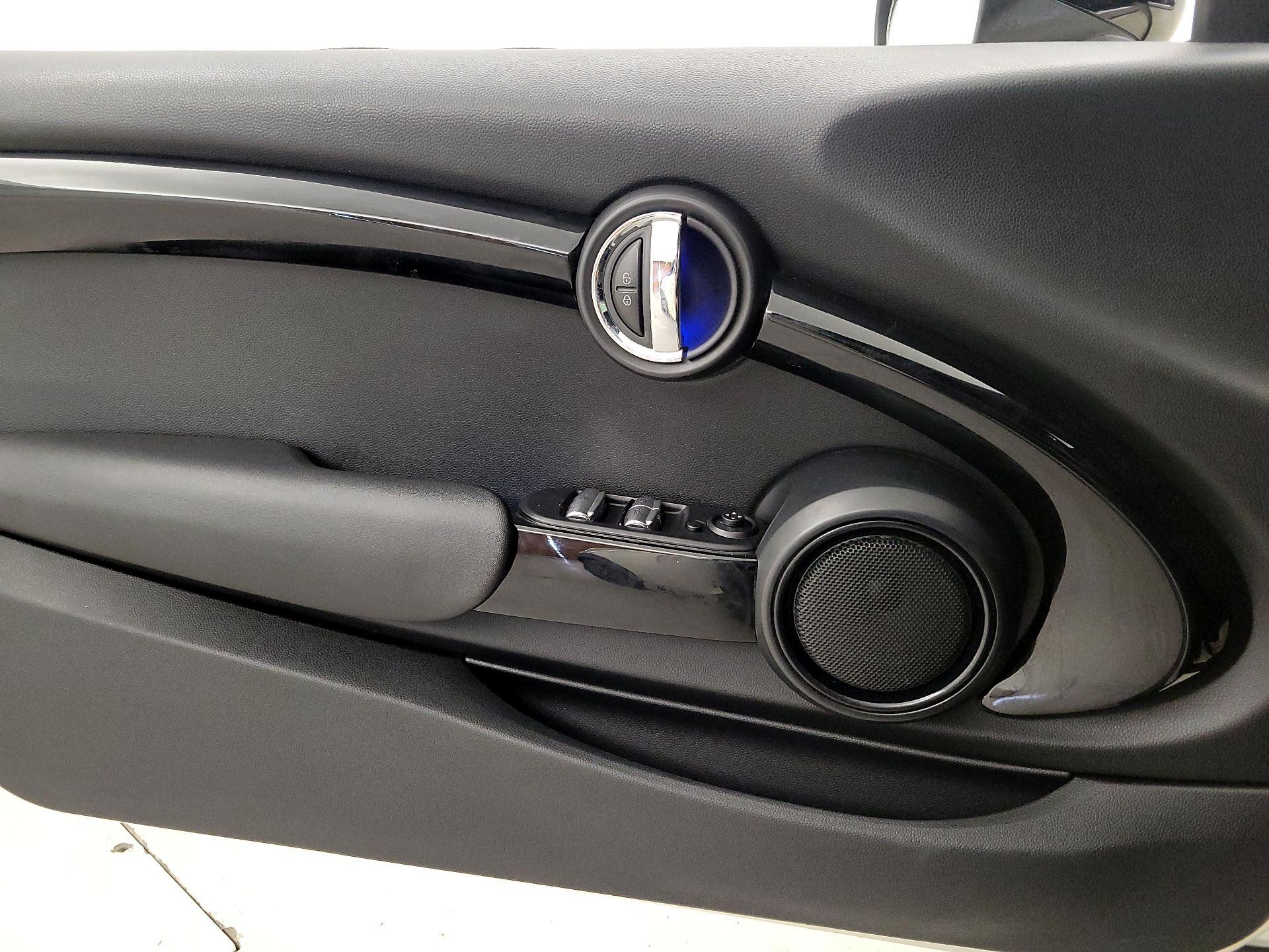 Thumbnail: 2017 MINI Cooper - 12