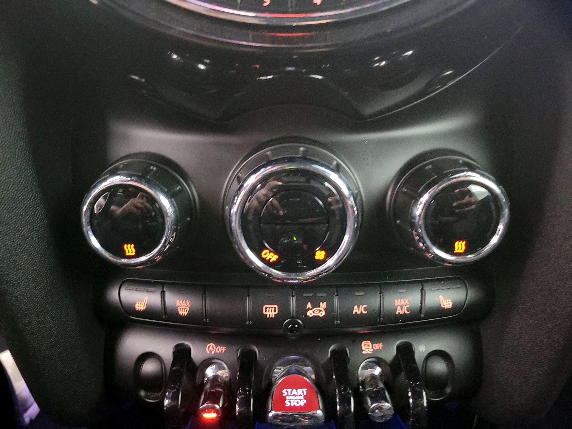 Thumbnail: 2017 MINI Cooper - 16