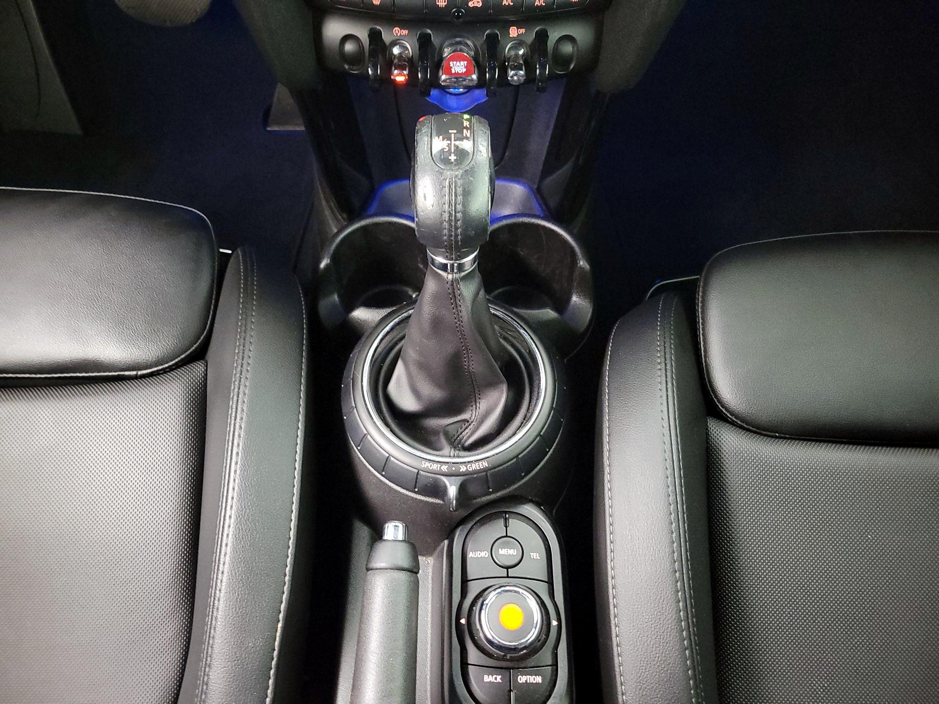 Thumbnail: 2017 MINI Cooper - 17