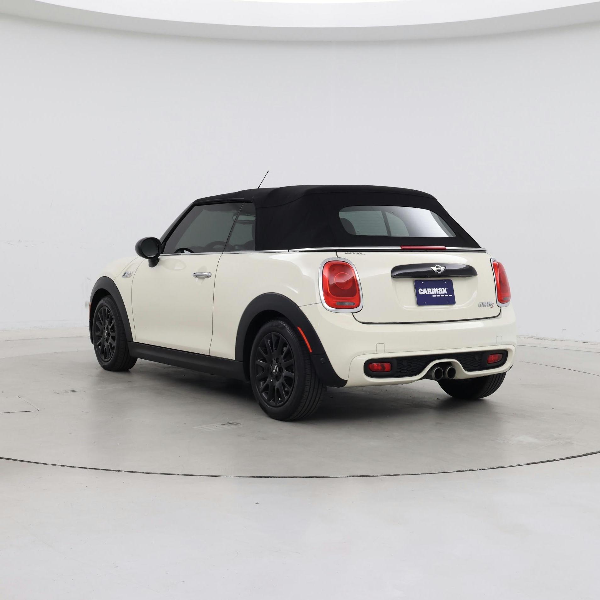 Thumbnail: 2017 MINI Cooper - 2