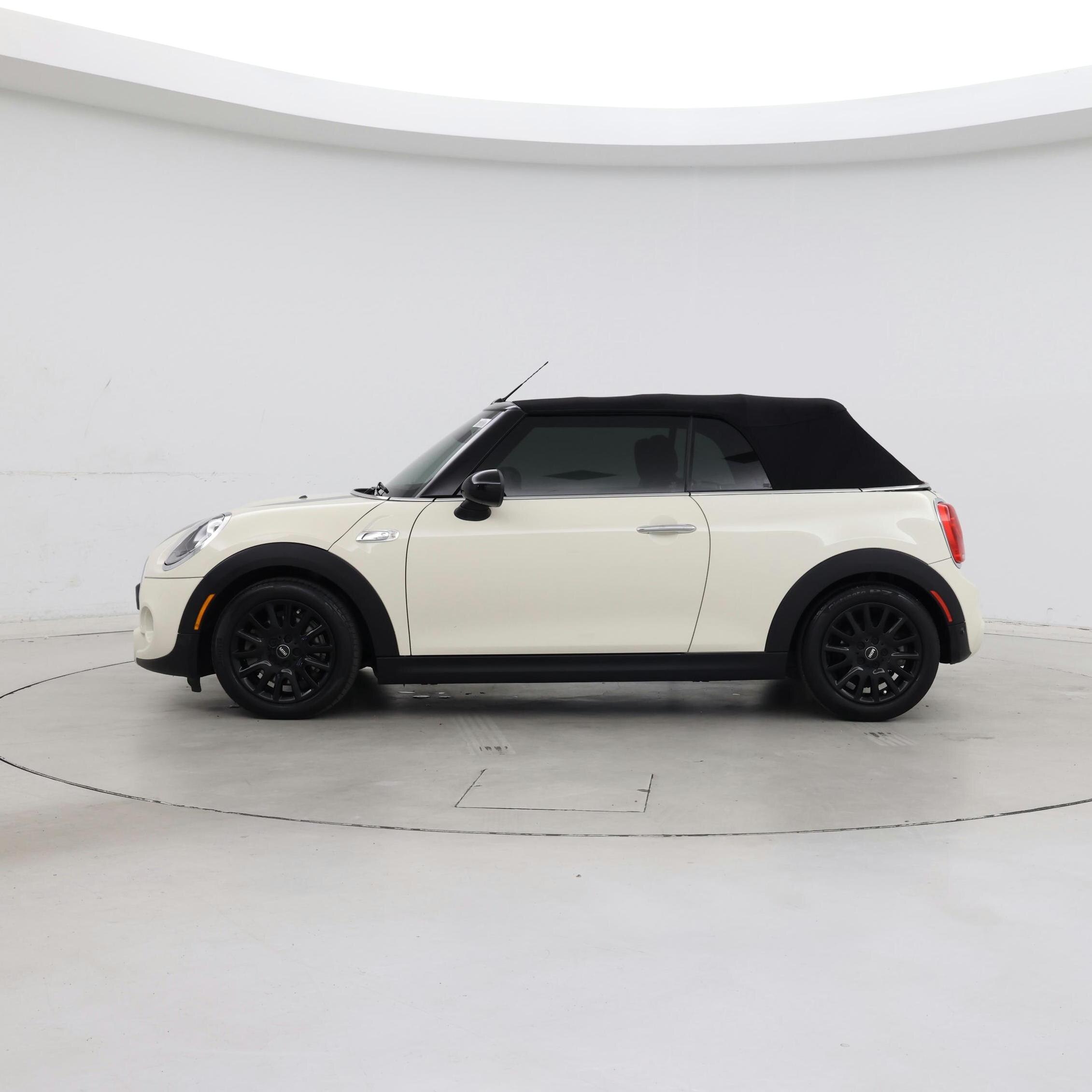 Thumbnail: 2017 MINI Cooper - 3