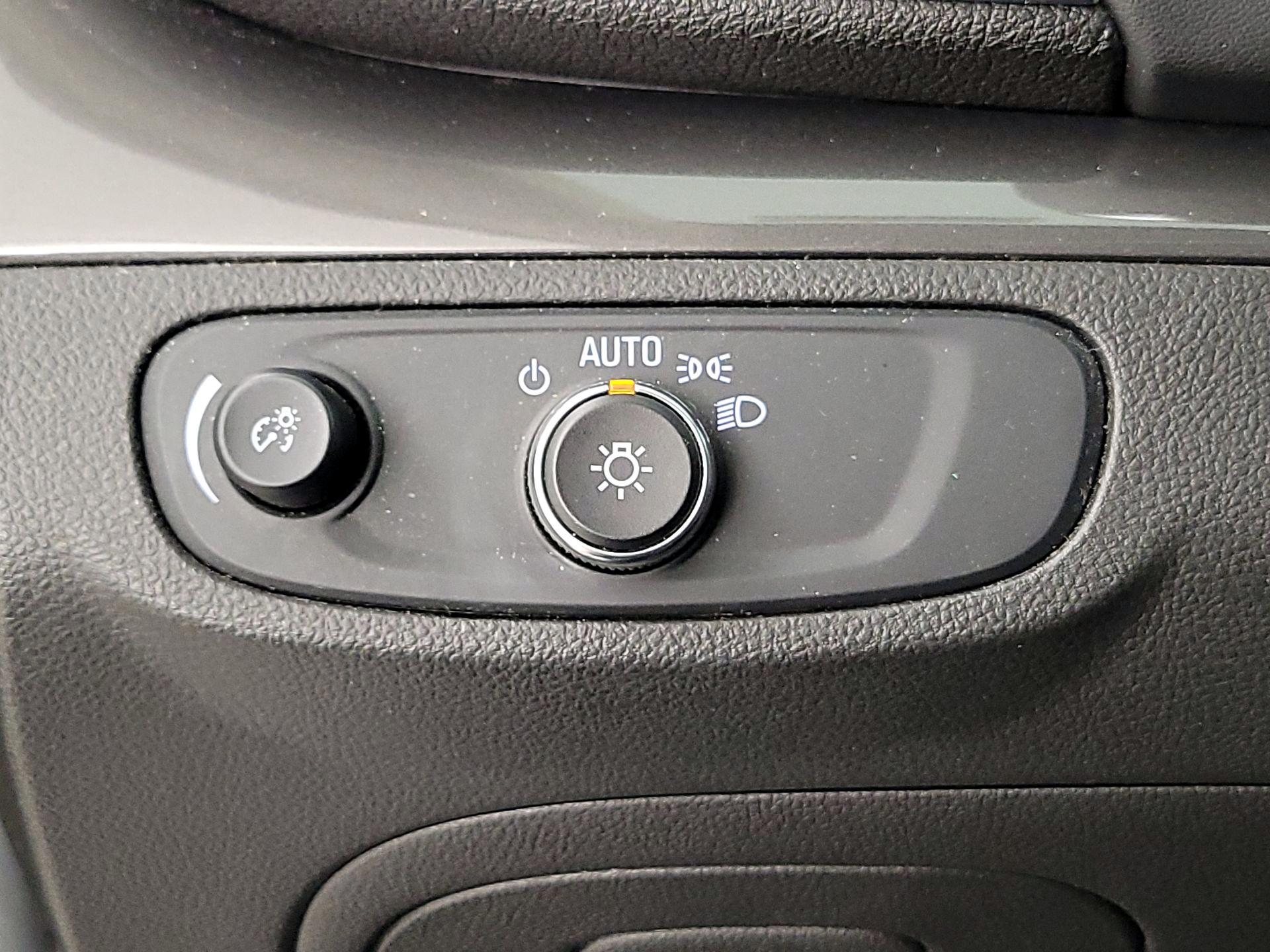 Thumbnail: 2017 Buick Encore - 13