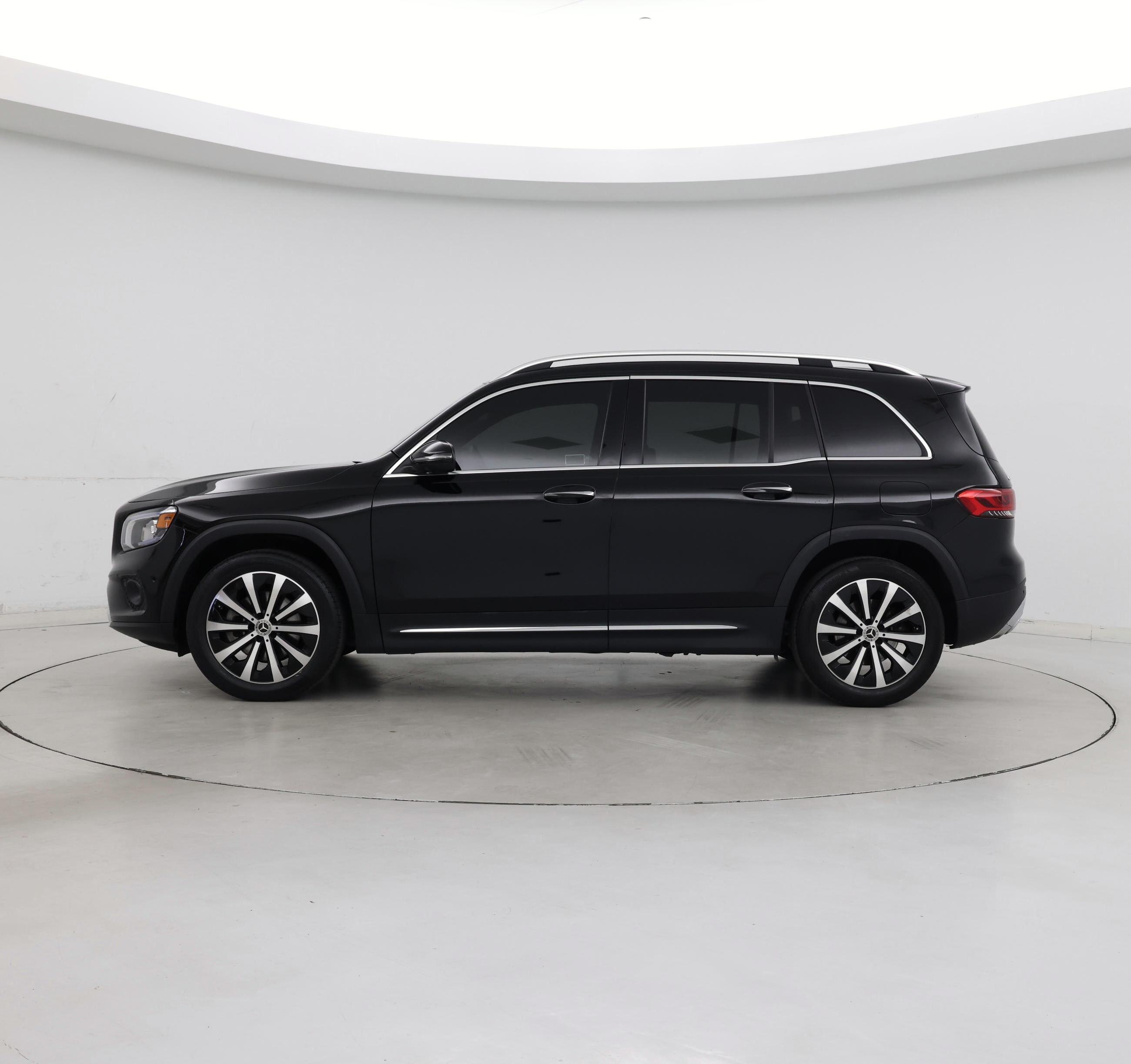 Thumbnail: 2023 Mercedes-Benz GLB - 3