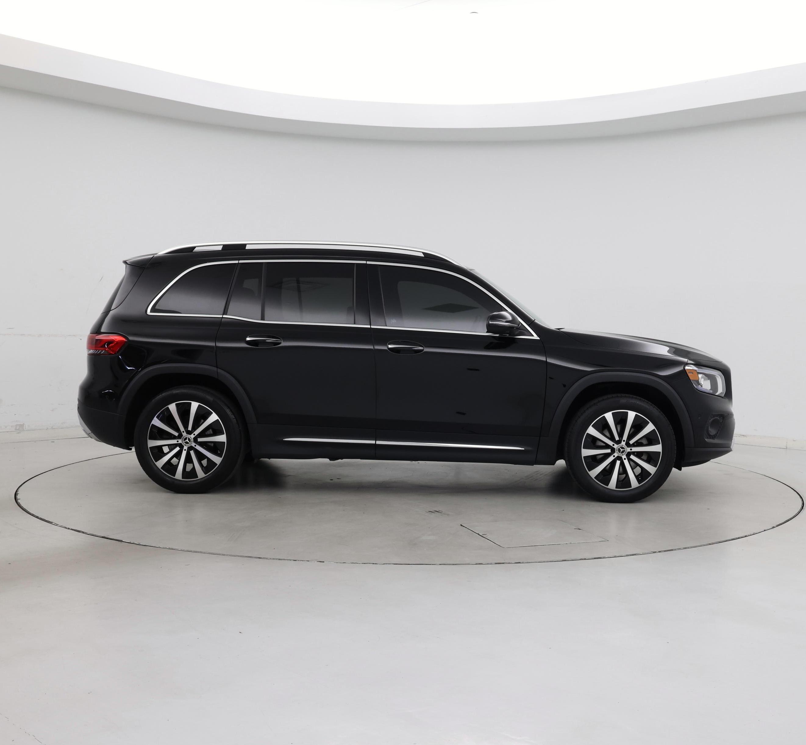 Thumbnail: 2023 Mercedes-Benz GLB - 7