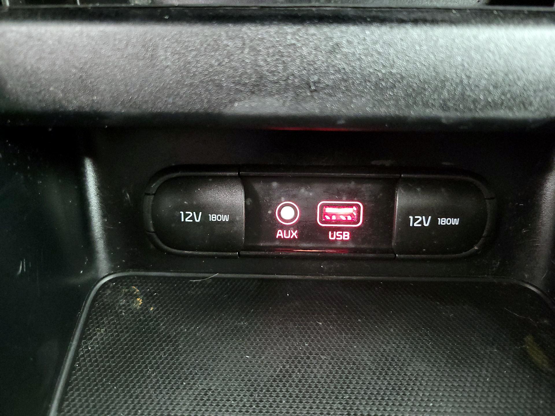 Thumbnail: 2021 Kia Forte - 18