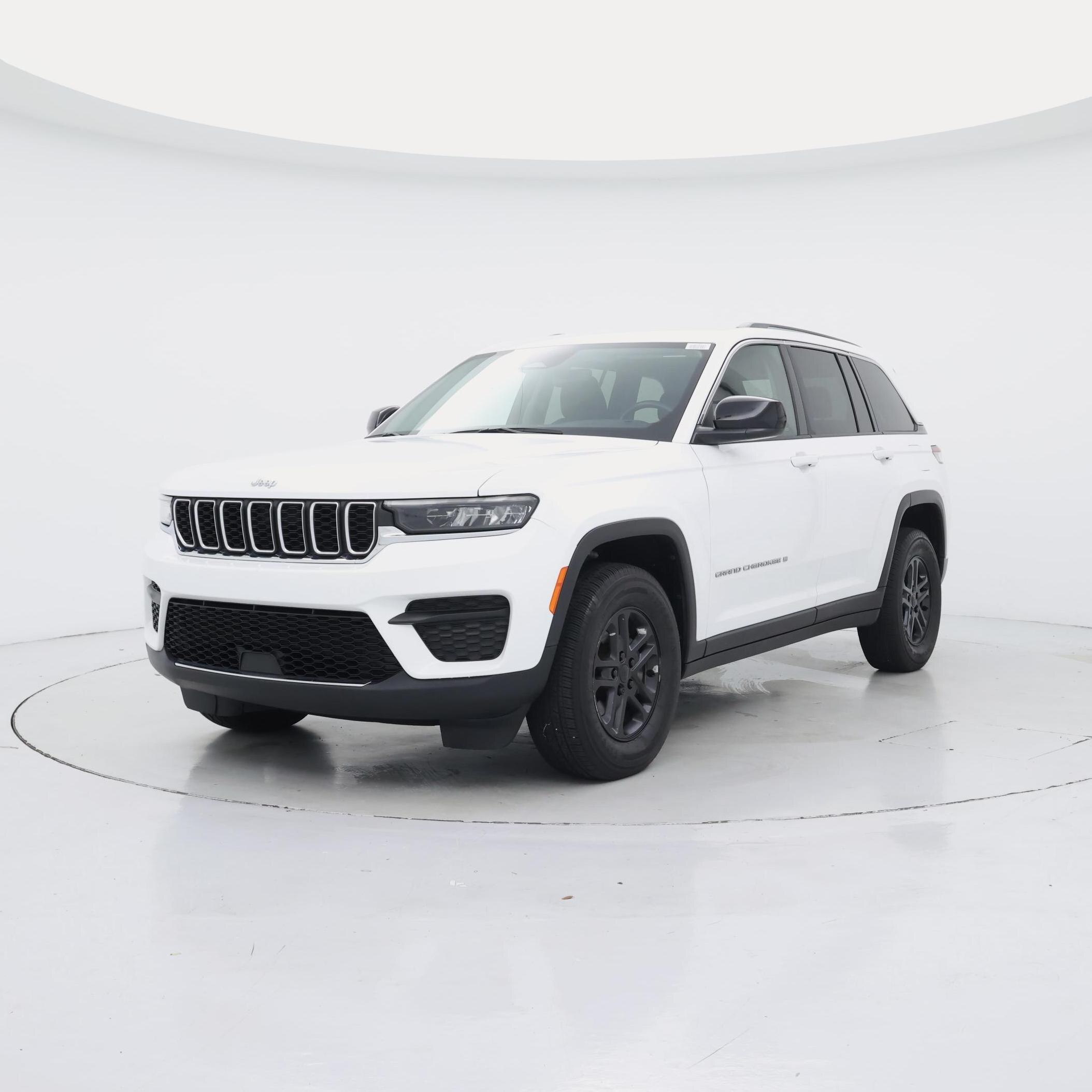 Thumbnail: 2022 Jeep Grand Cherokee - 4
