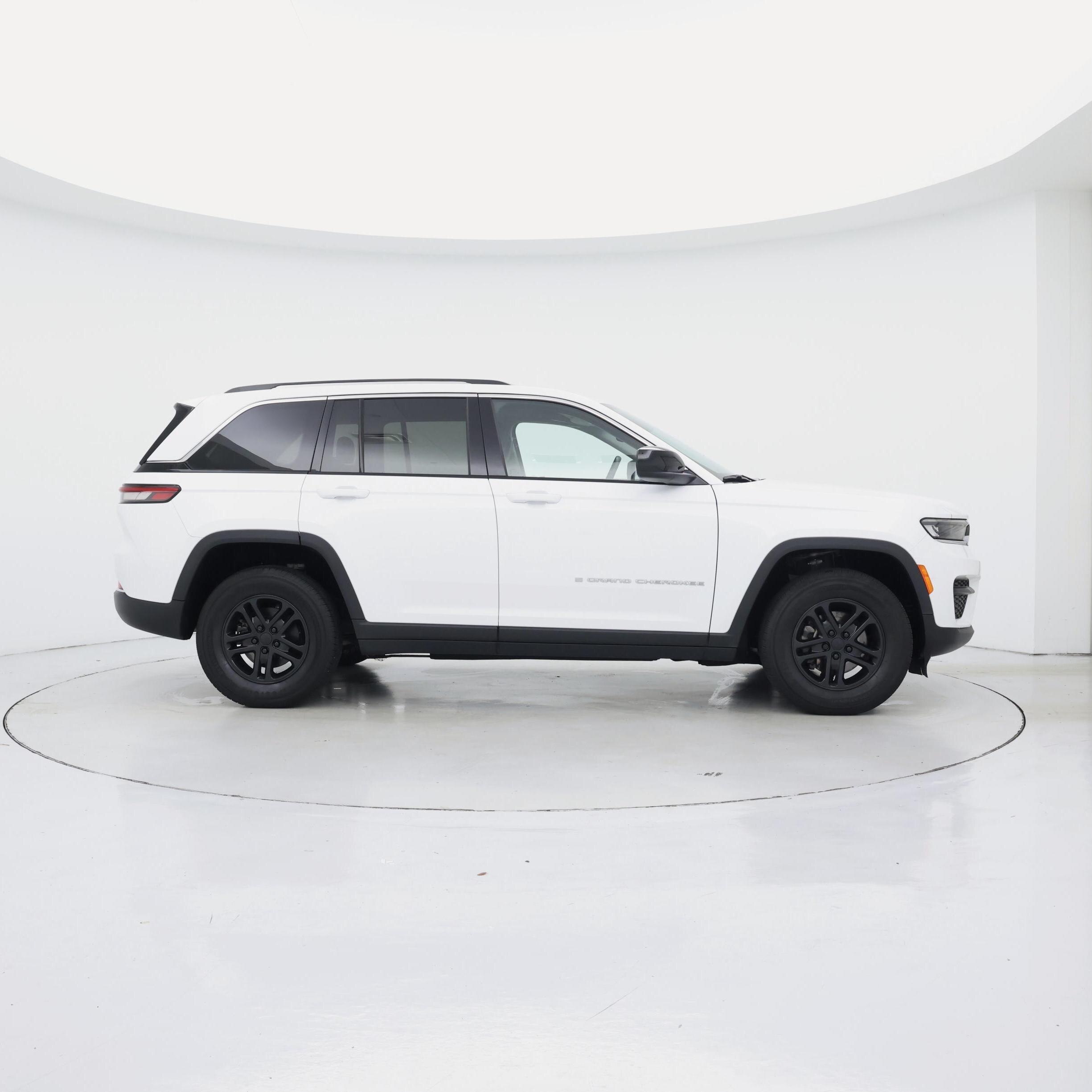 Thumbnail: 2022 Jeep Grand Cherokee - 7