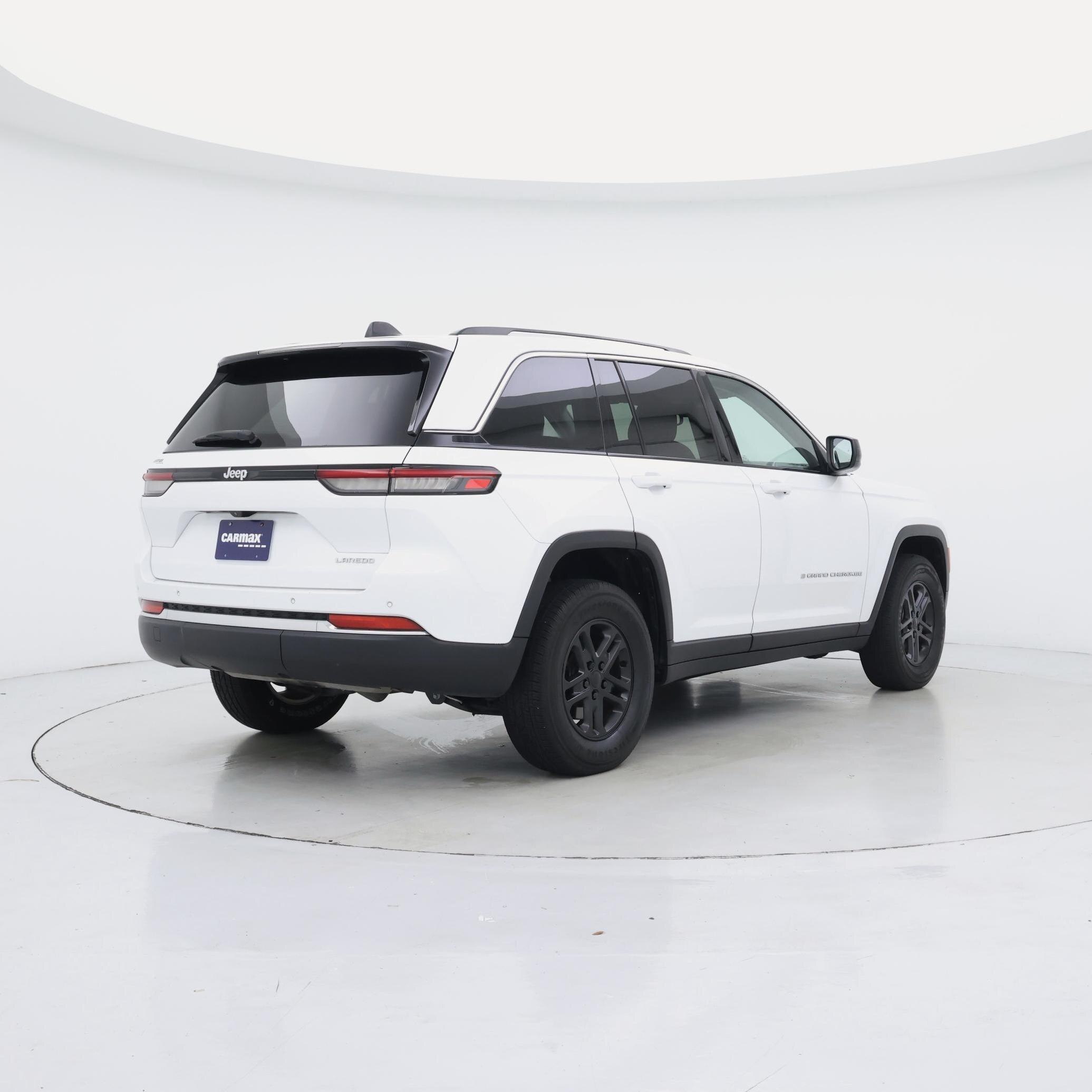 Thumbnail: 2022 Jeep Grand Cherokee - 8
