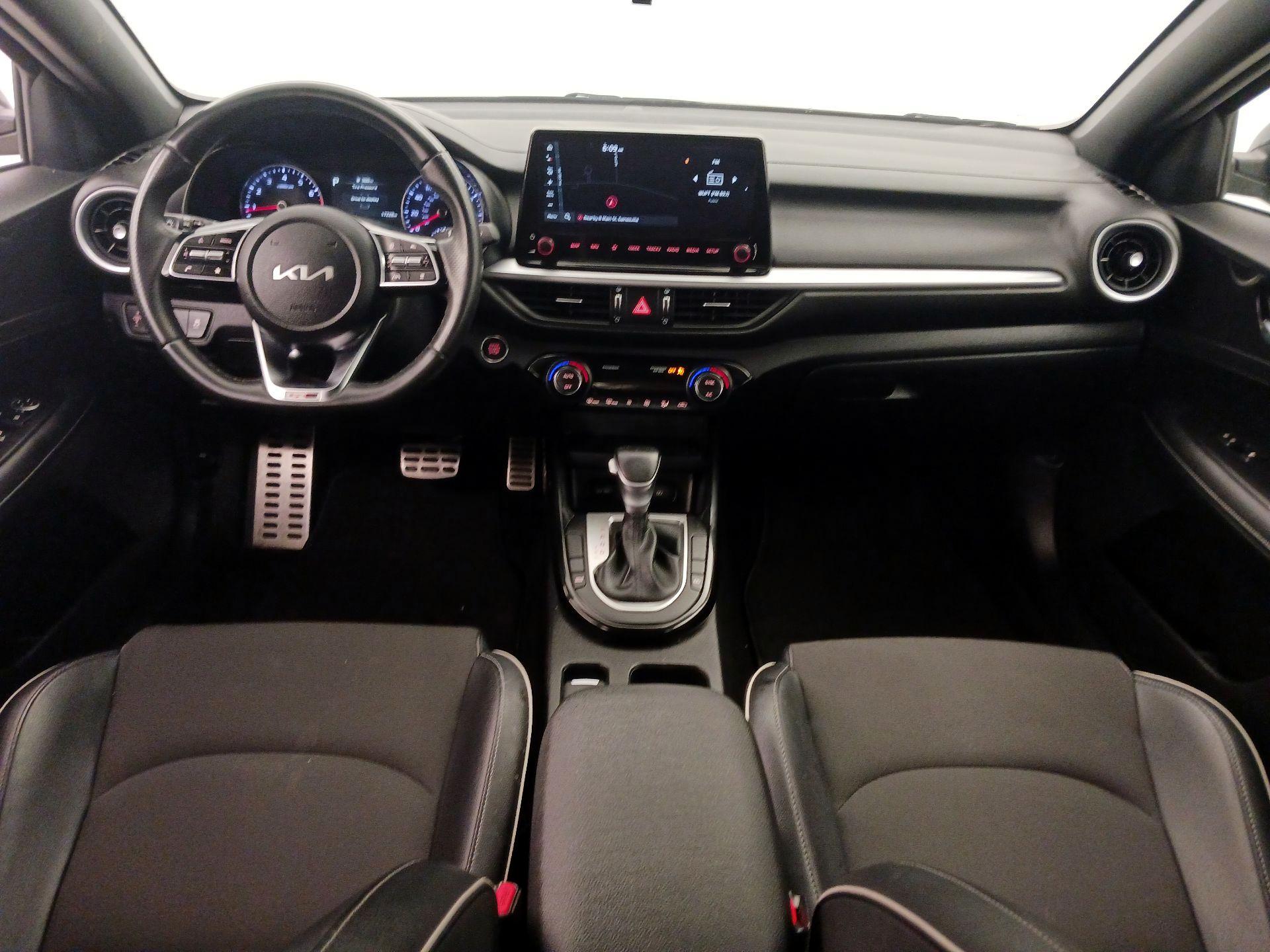 Thumbnail: 2024 Kia Forte - 9