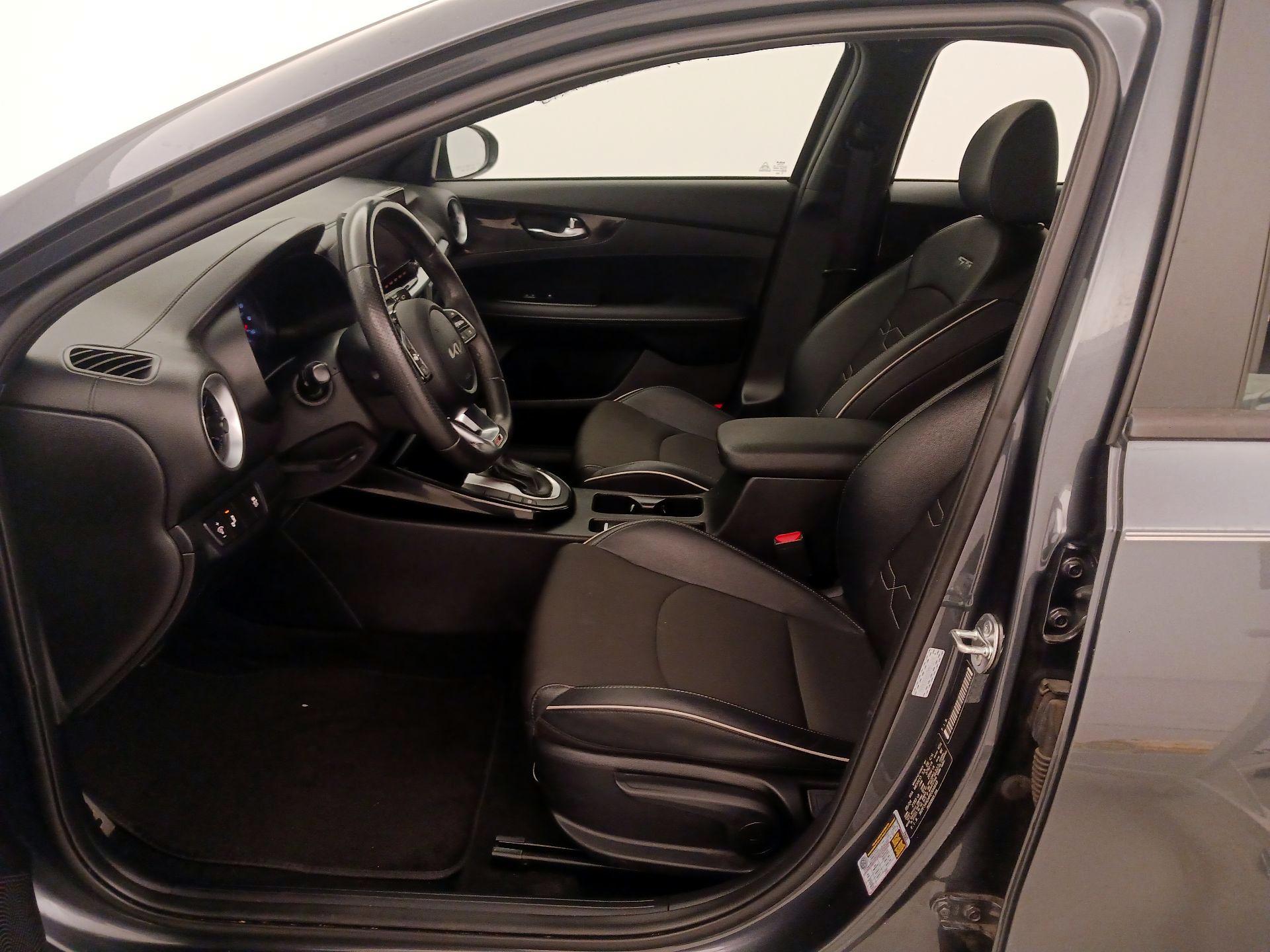 Thumbnail: 2024 Kia Forte - 11