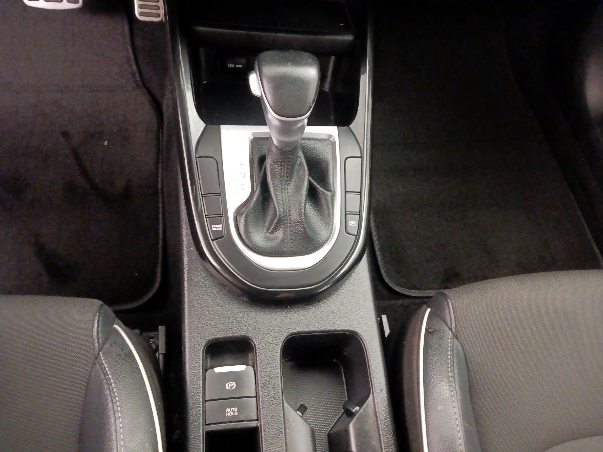 Thumbnail: 2024 Kia Forte - 18