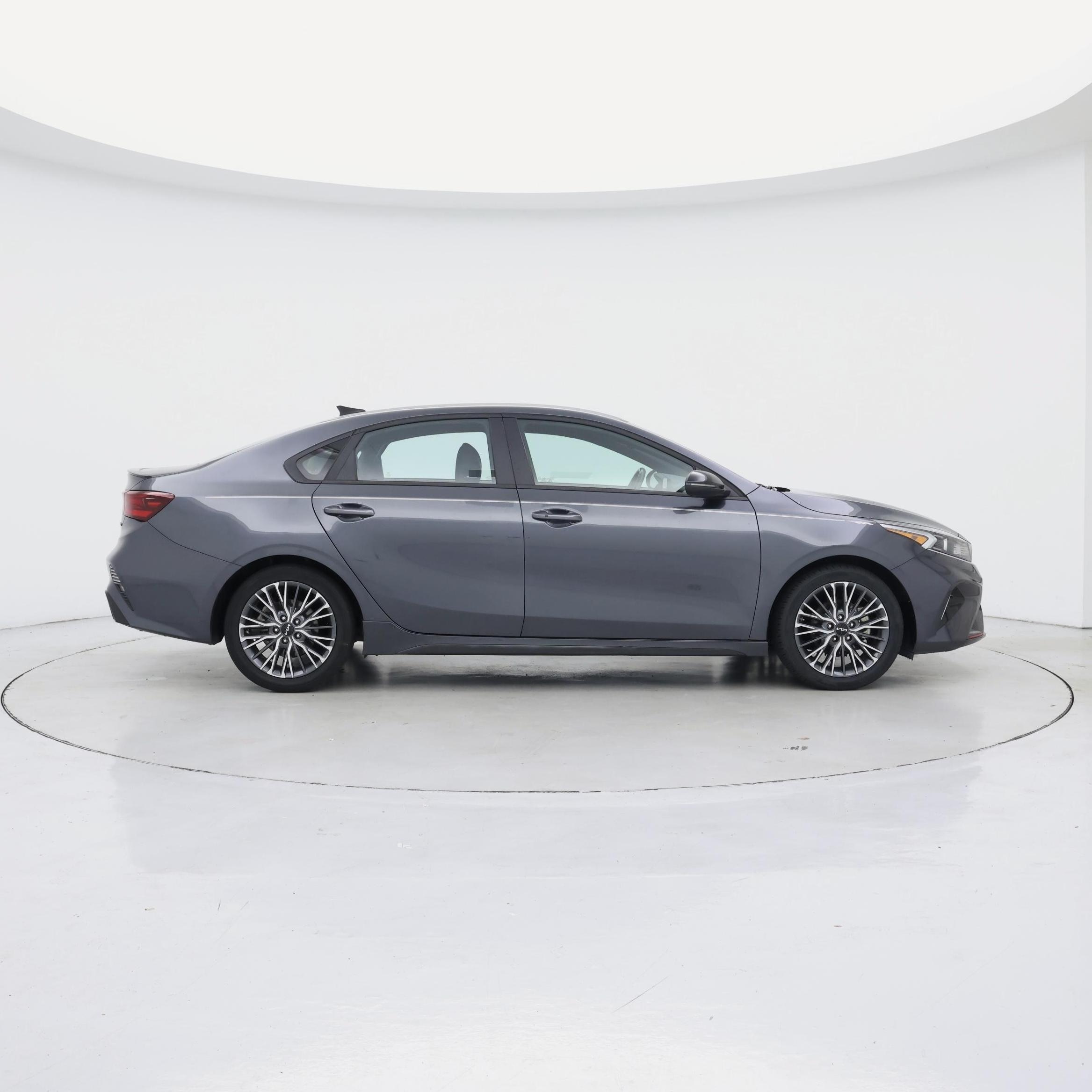 Thumbnail: 2024 Kia Forte - 7