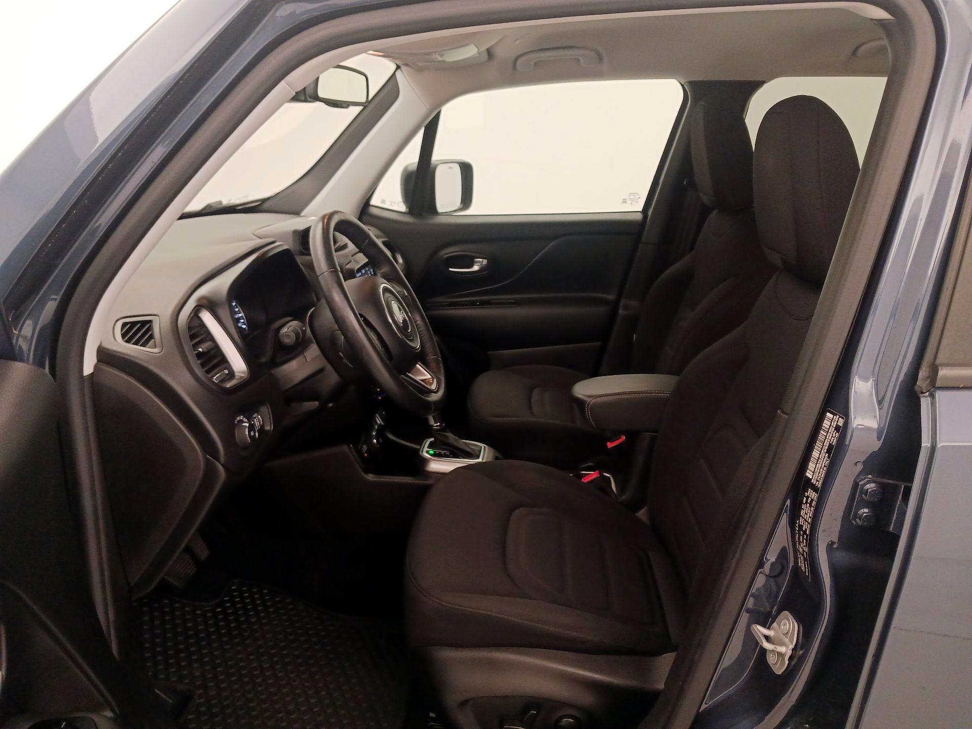 Thumbnail: 2022 Jeep Renegade - 11