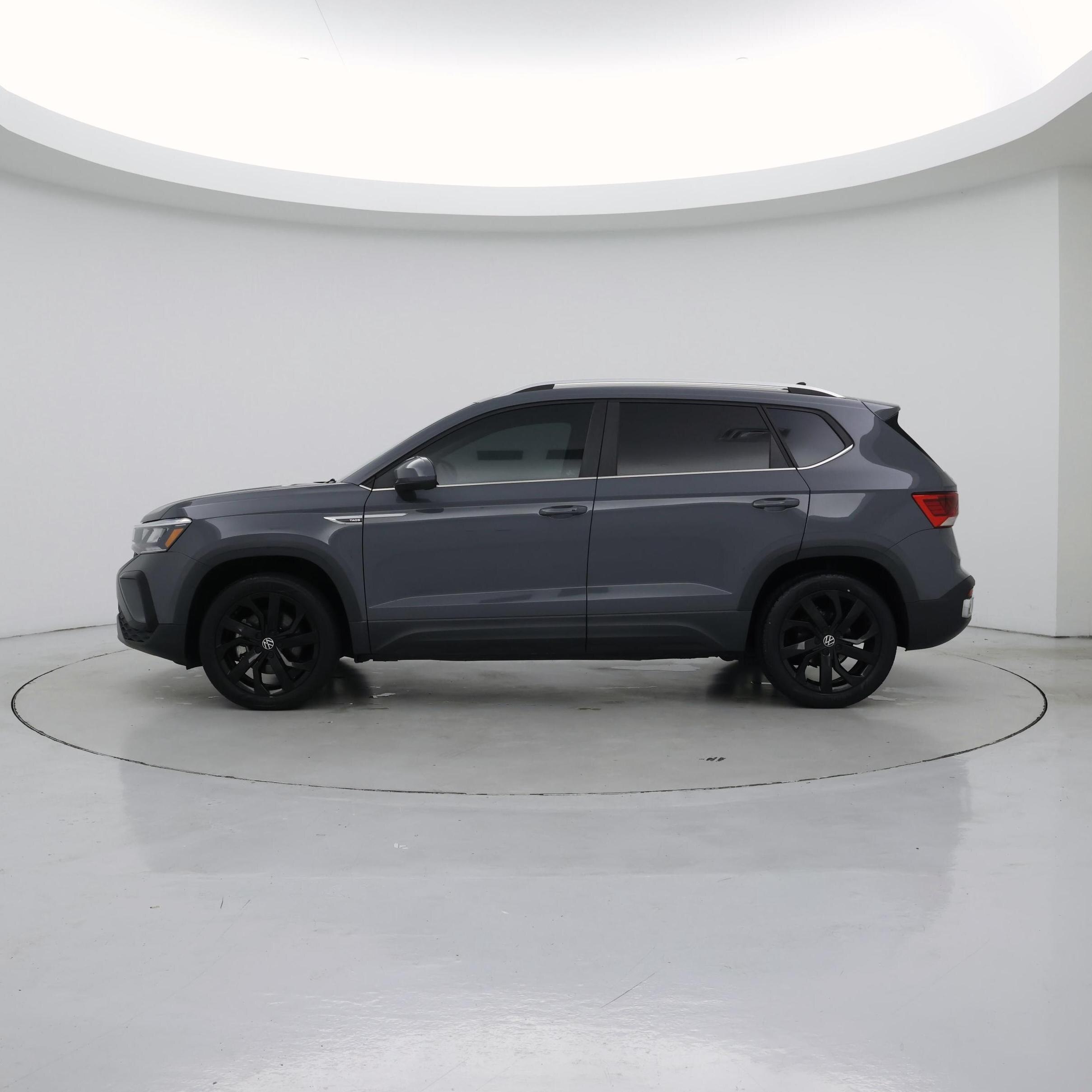 Thumbnail: 2022 Volkswagen Taos - 3