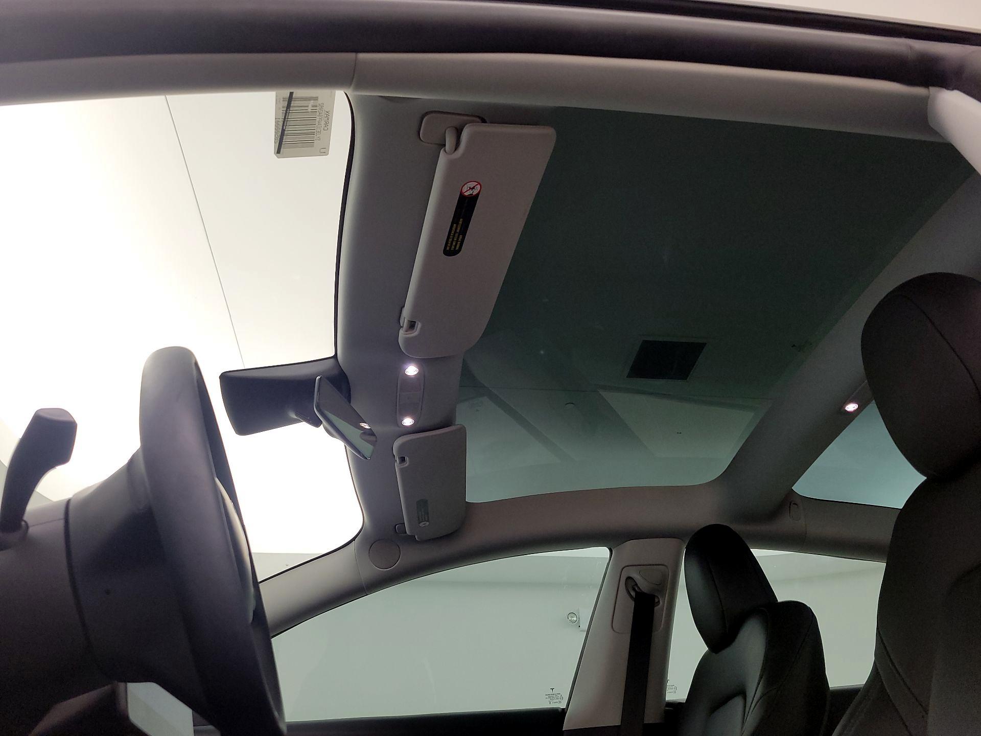 Thumbnail: 2023 Tesla Model 3 - 19