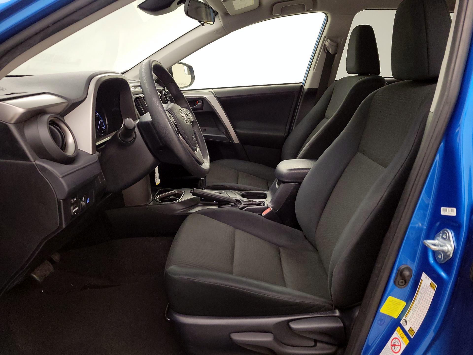 Thumbnail: 2017 Toyota RAV4 - 11