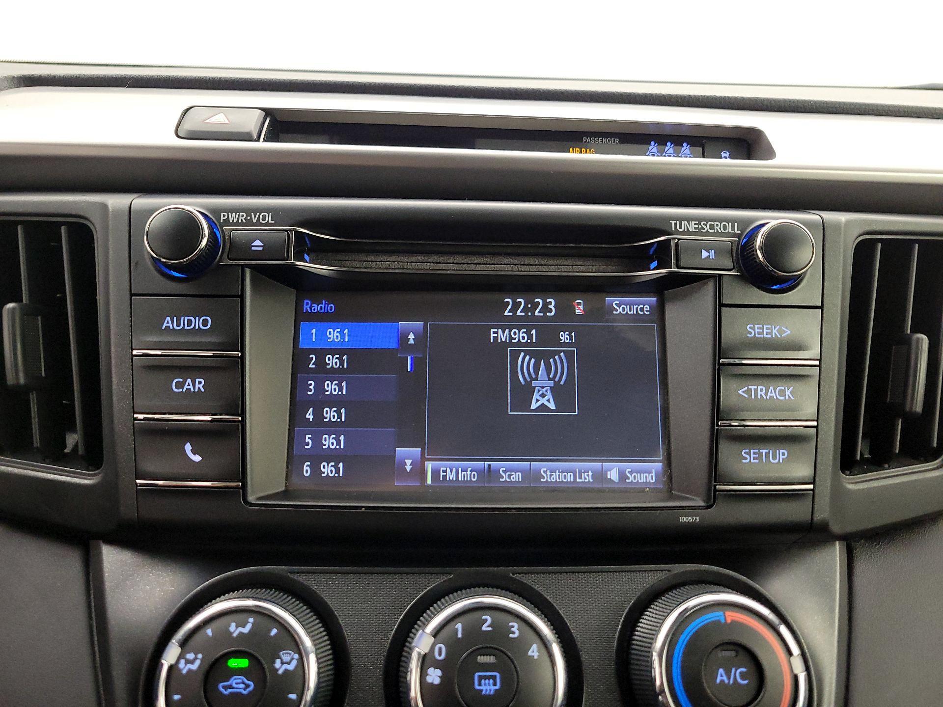 Thumbnail: 2017 Toyota RAV4 - 15