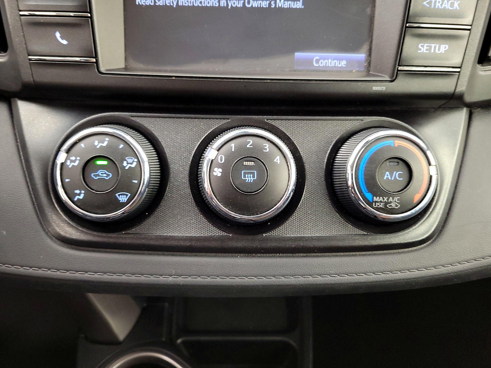 Thumbnail: 2017 Toyota RAV4 - 16