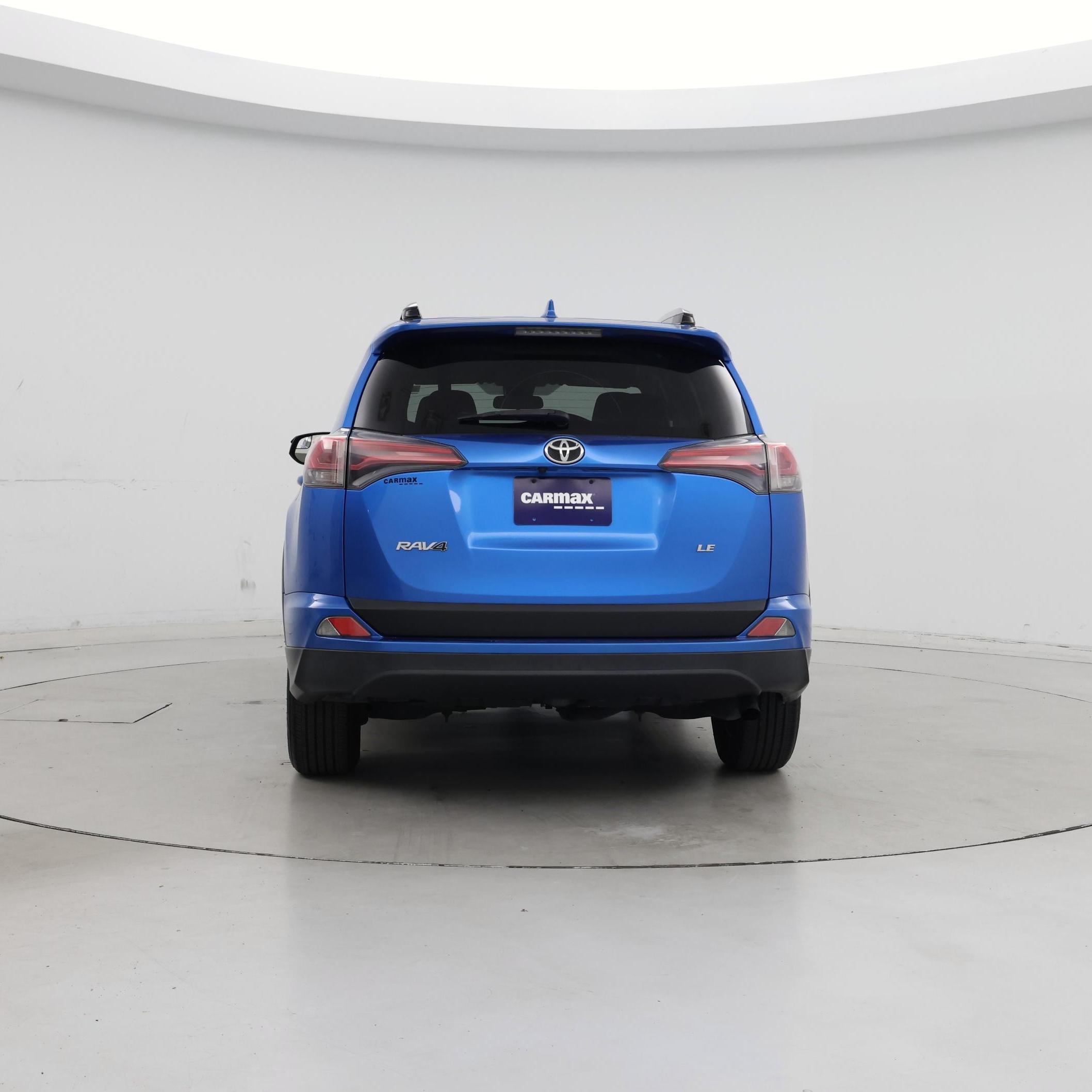 Thumbnail: 2017 Toyota RAV4 - 6