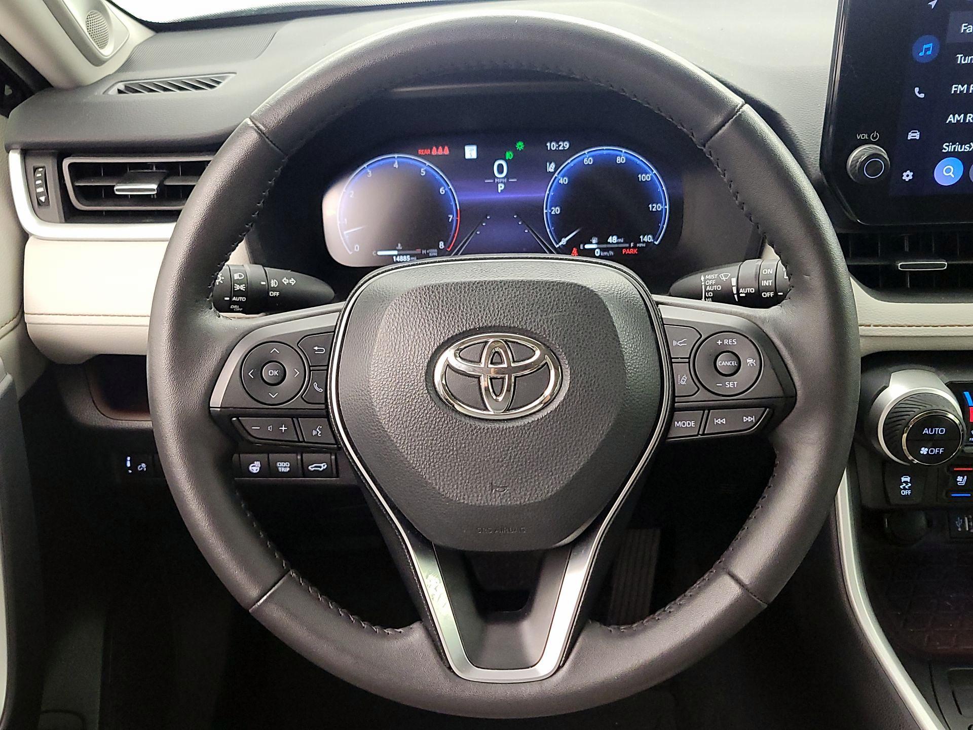 Thumbnail: 2025 Toyota RAV4 - 10
