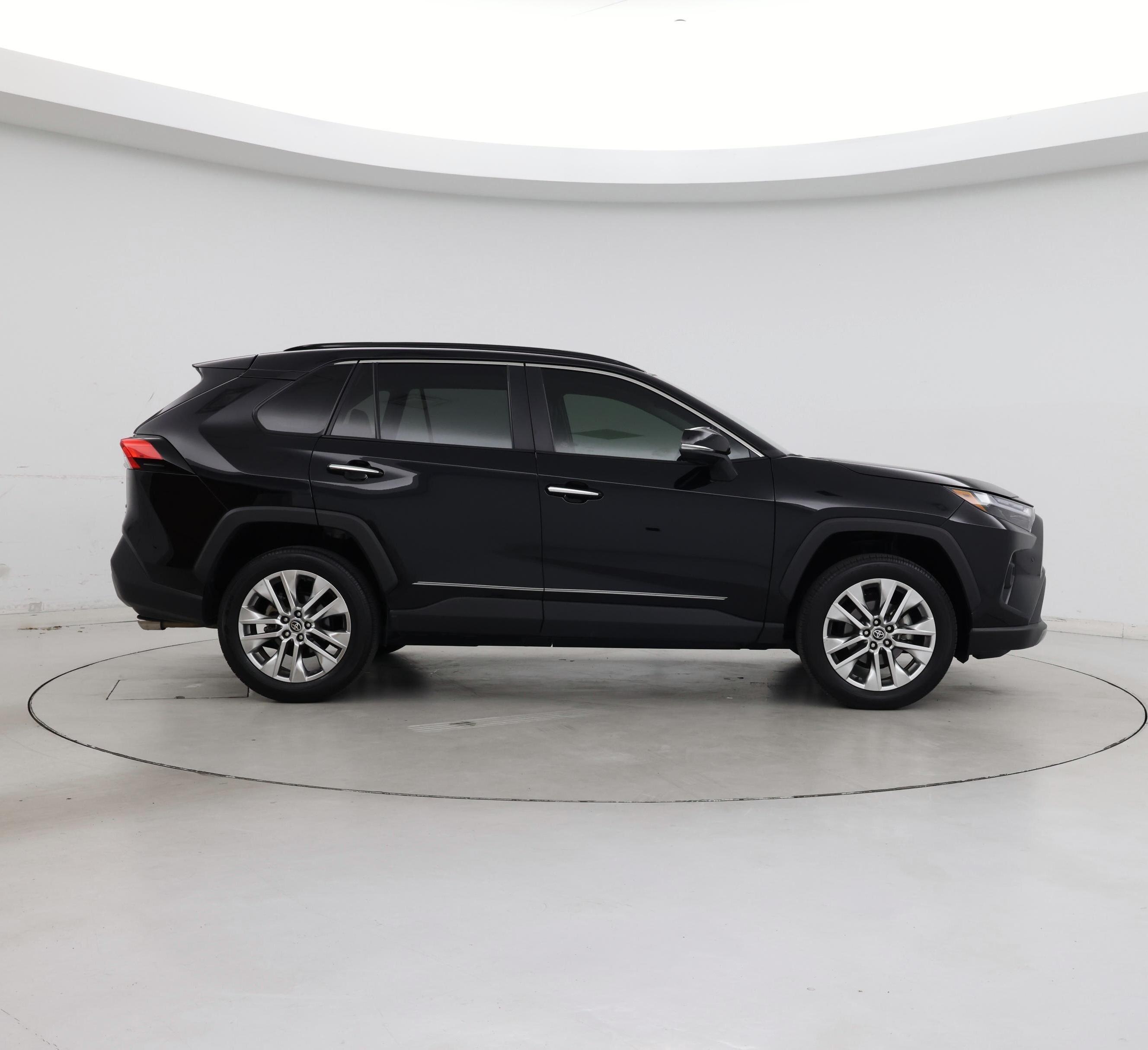 Thumbnail: 2025 Toyota RAV4 - 7