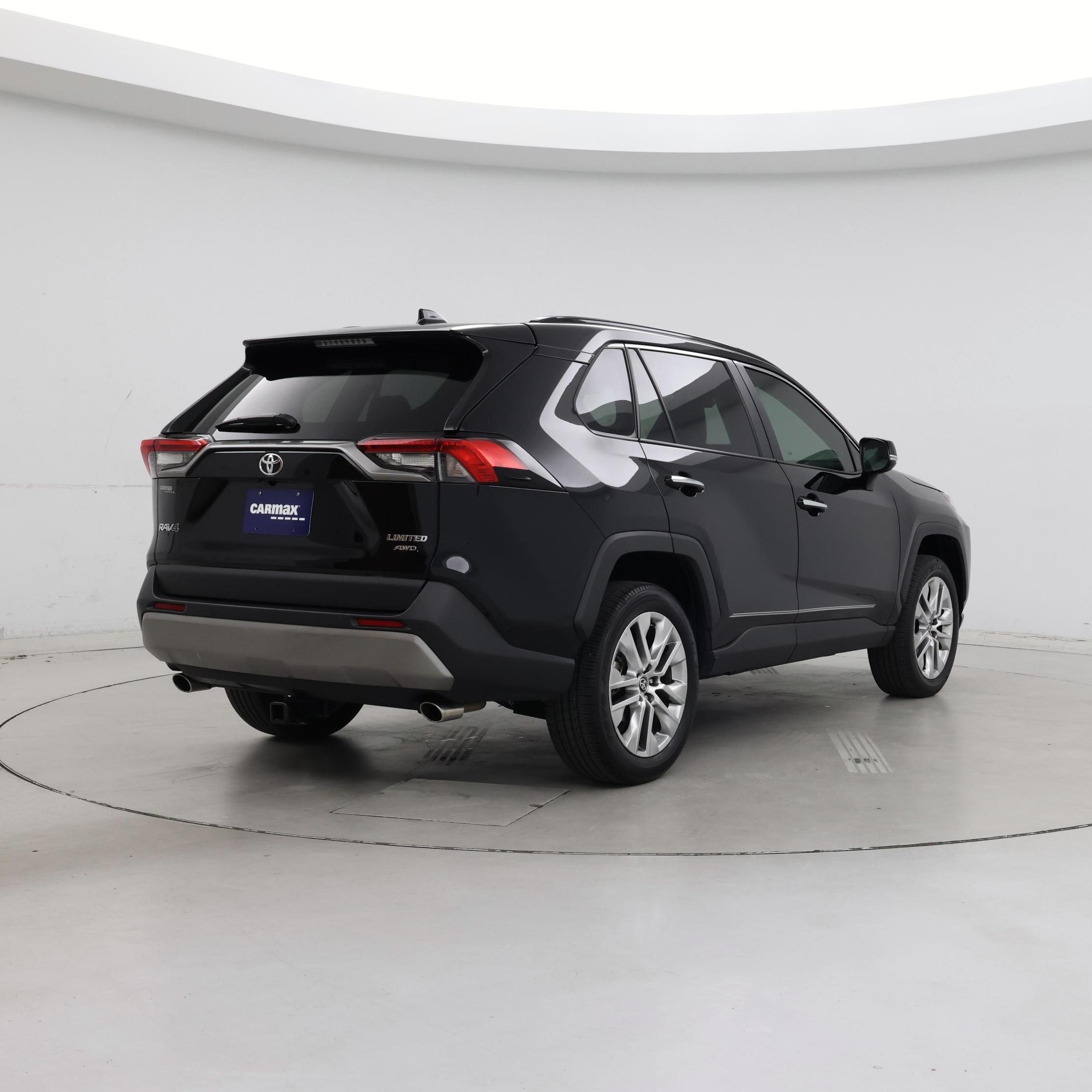 Thumbnail: 2025 Toyota RAV4 - 8