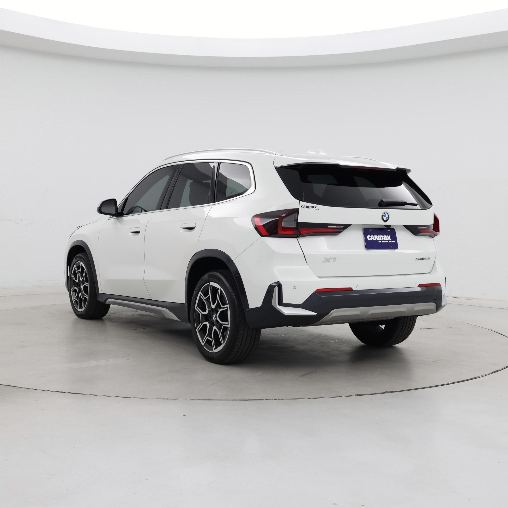 Thumbnail: 2023 BMW X1 - 2