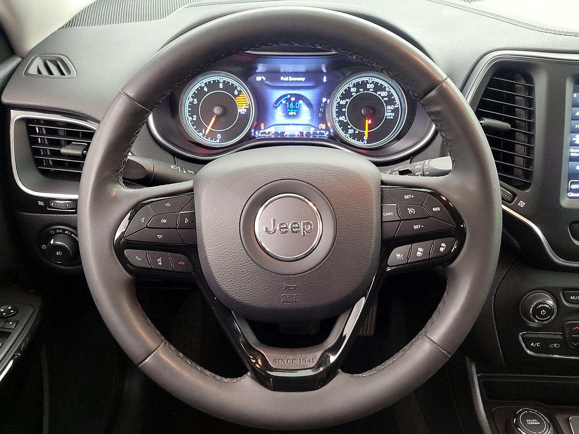 Thumbnail: 2023 Jeep Cherokee - 10