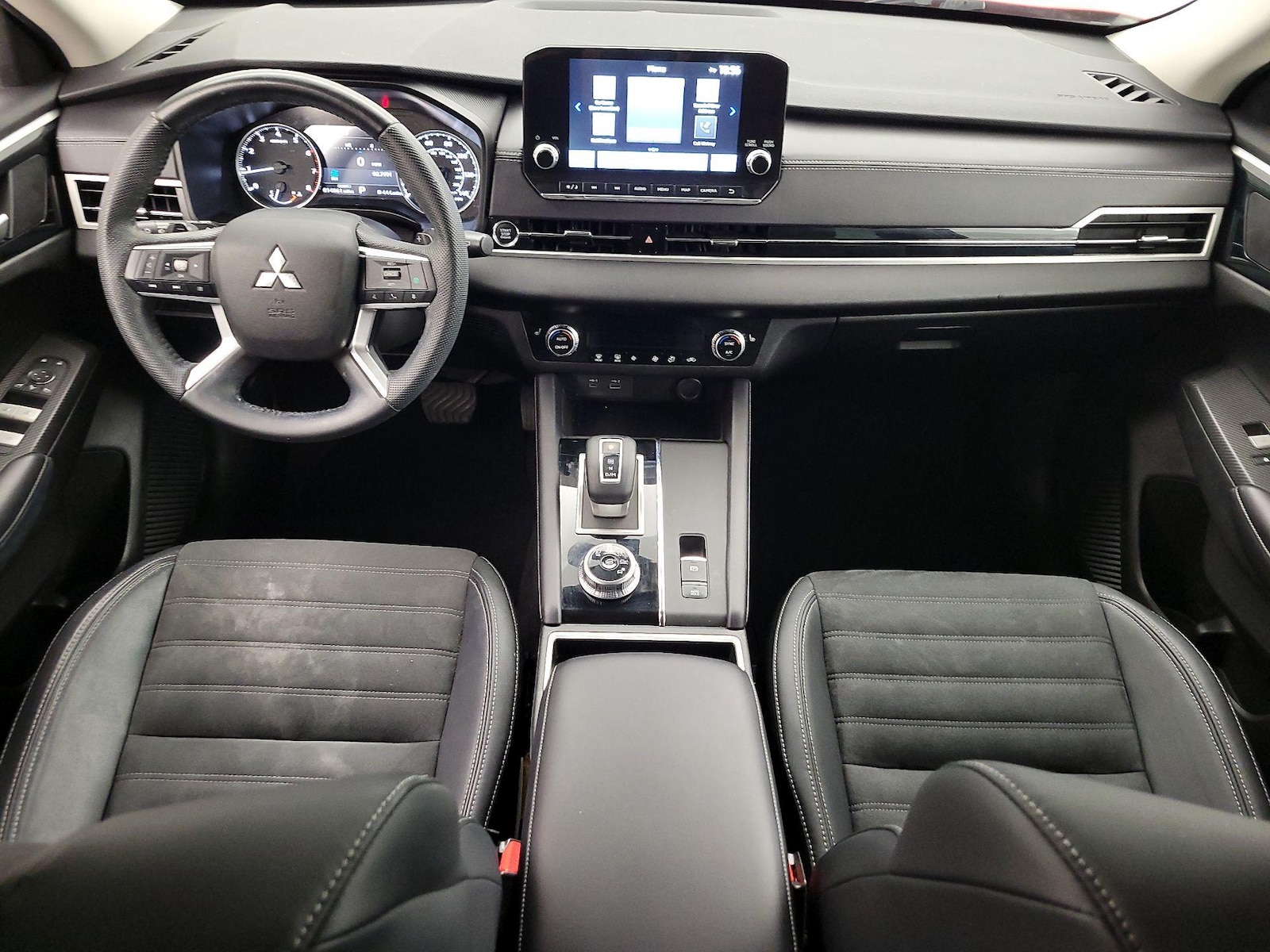 2023 Mitsubishi Outlander SE - Photo 10