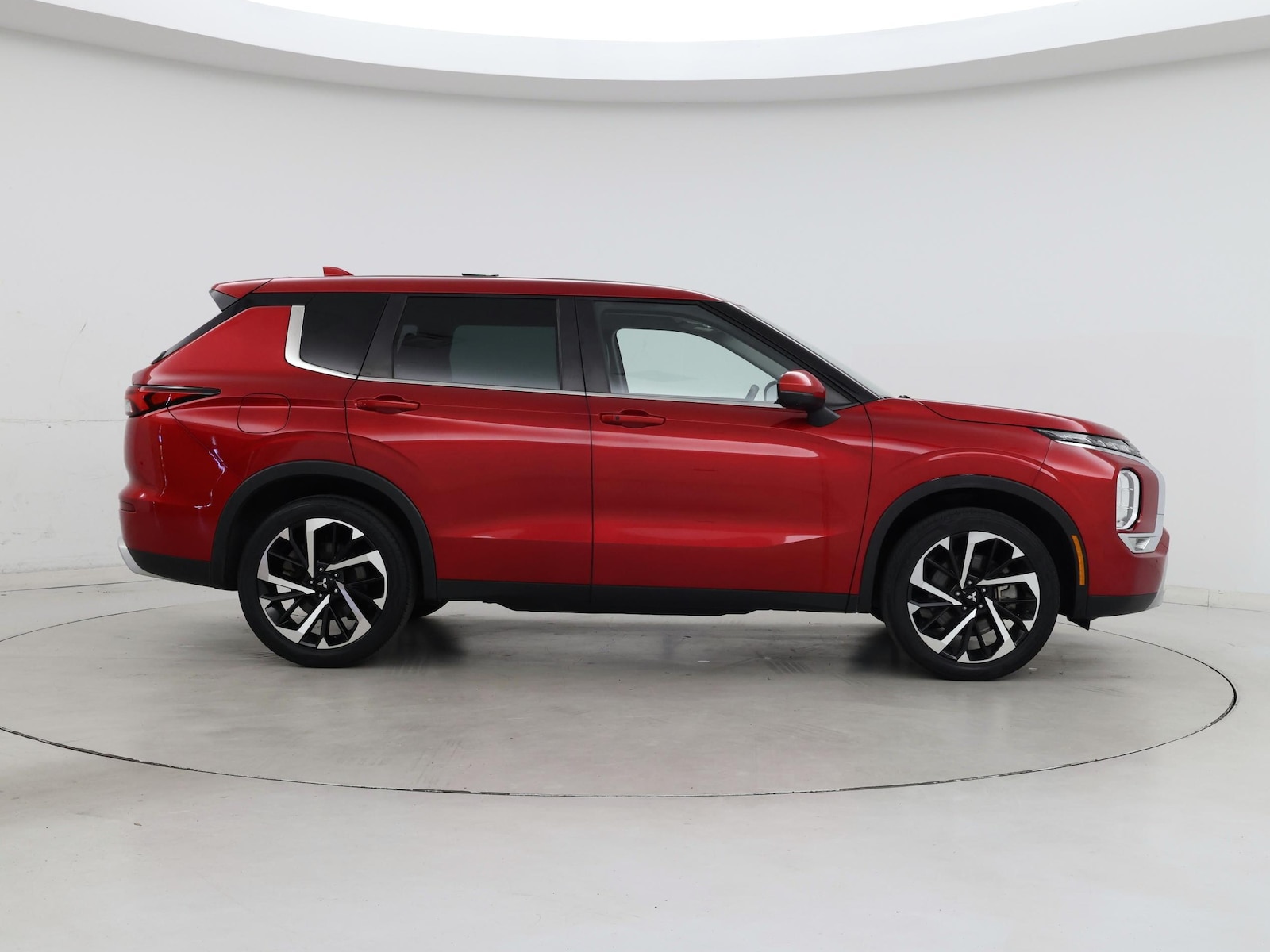 2023 Mitsubishi Outlander SE - Photo 8