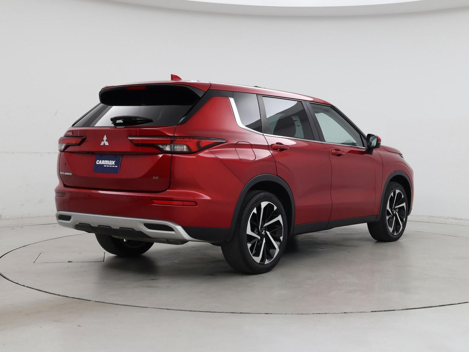 2023 Mitsubishi Outlander SE - Photo 9
