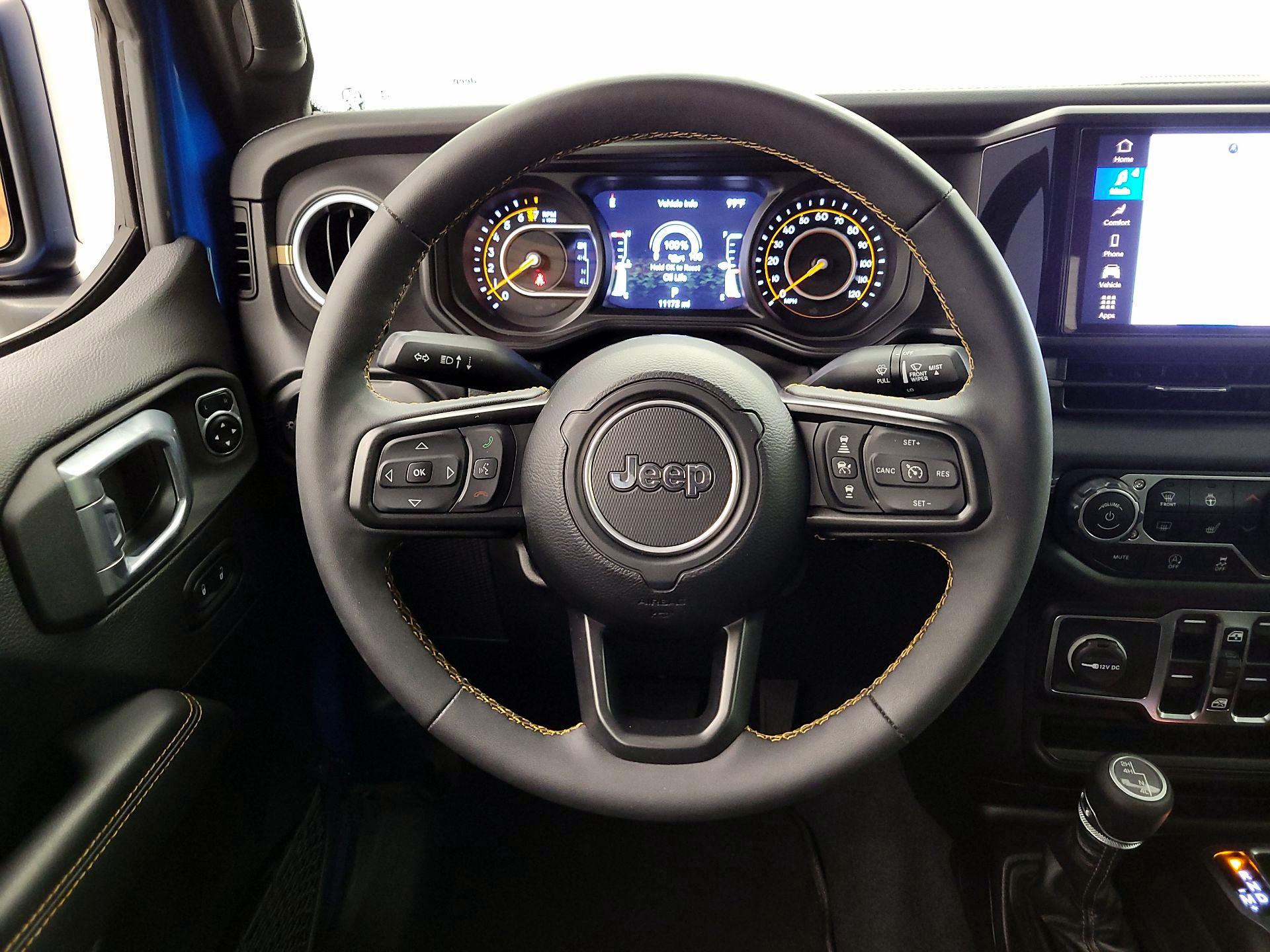 Thumbnail: 2025 Jeep Gladiator - 10