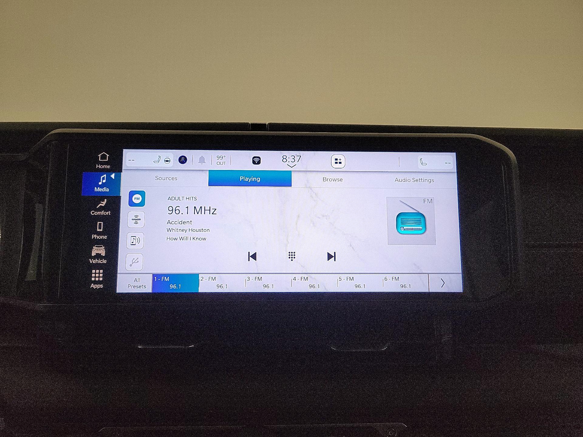 Thumbnail: 2025 Jeep Gladiator - 15