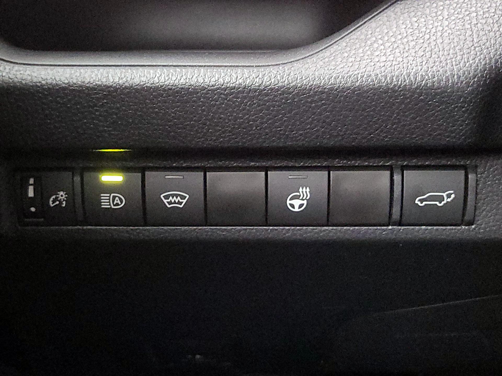 Thumbnail: 2023 Toyota RAV4 - 13