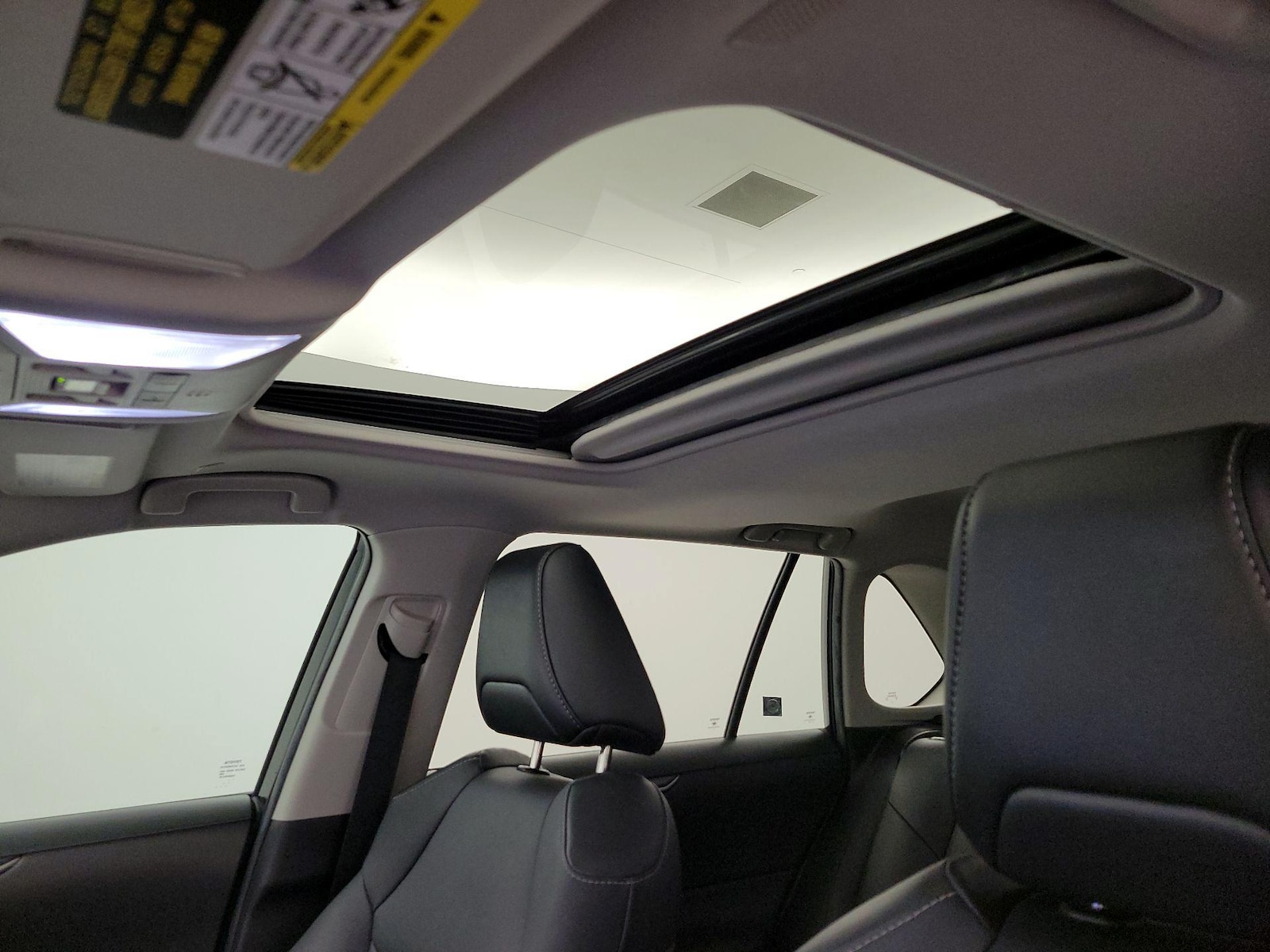 2023 Toyota RAV4 XLE Premium - Photo 24