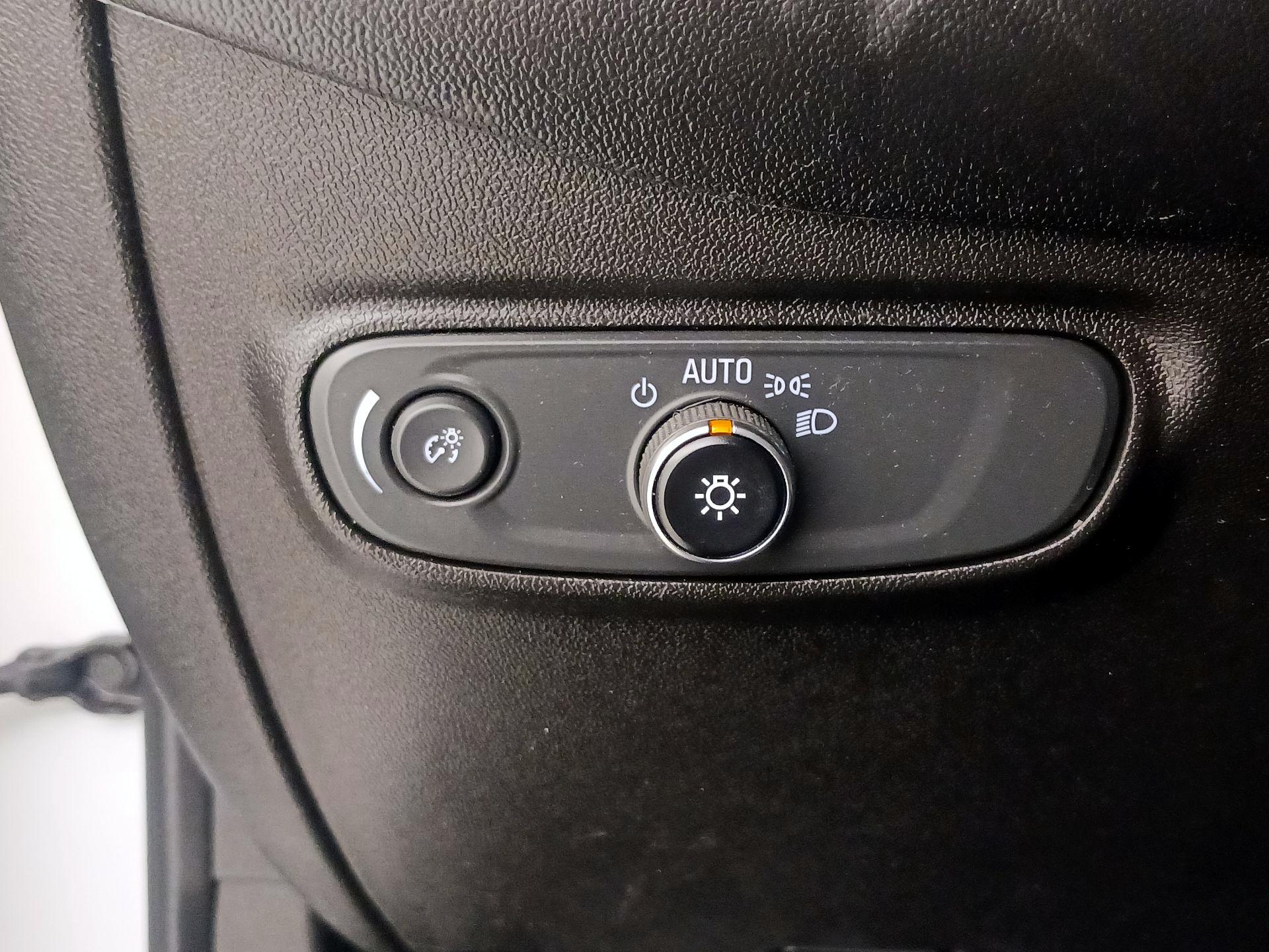 Thumbnail: 2020 Chevrolet Equinox - 13